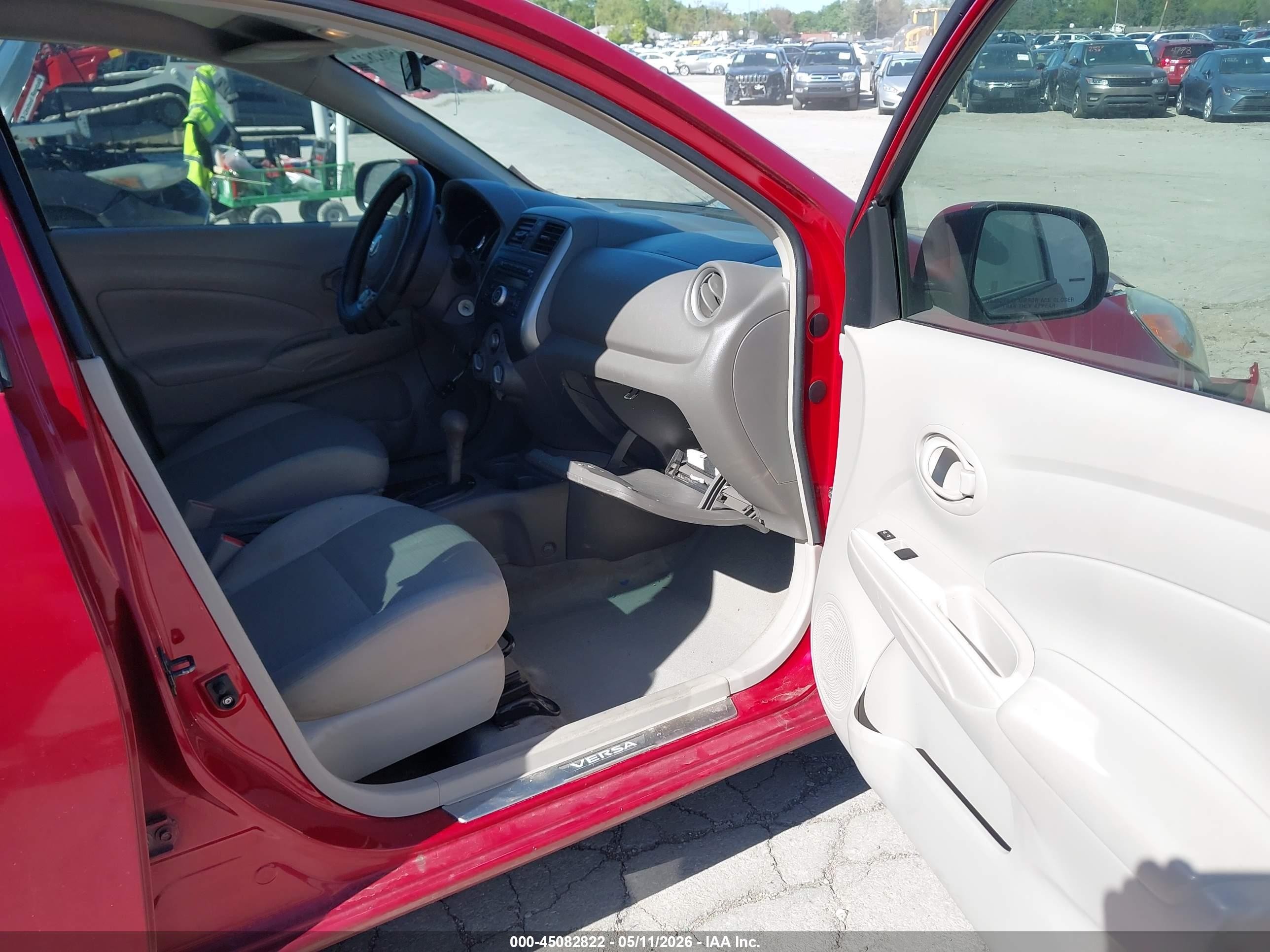 2012 Nissan Versa 1.6 Sv Красный vin: 3N1CN7AP8CL857678