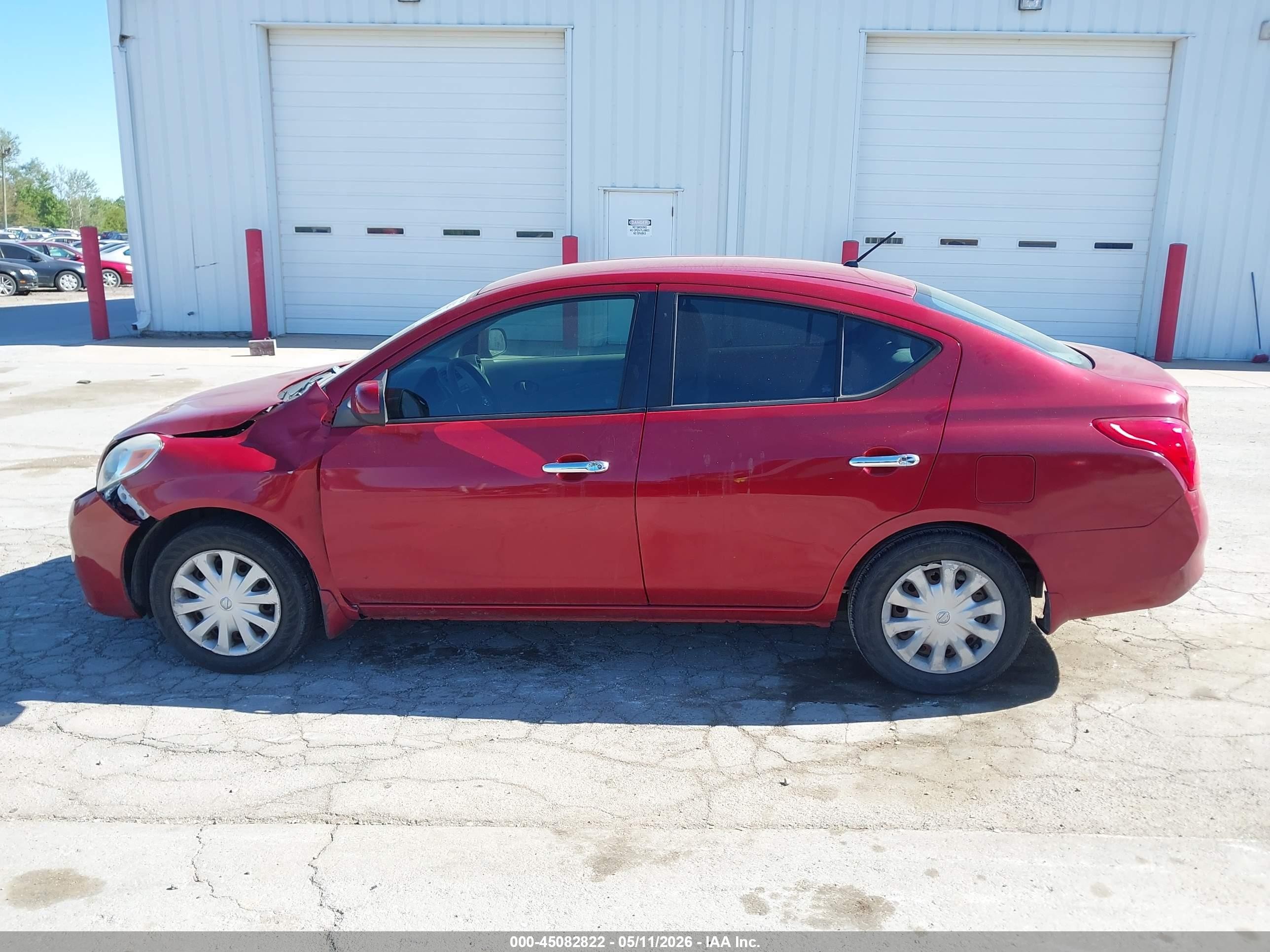 2012 Nissan Versa 1.6 Sv Красный vin: 3N1CN7AP8CL857678