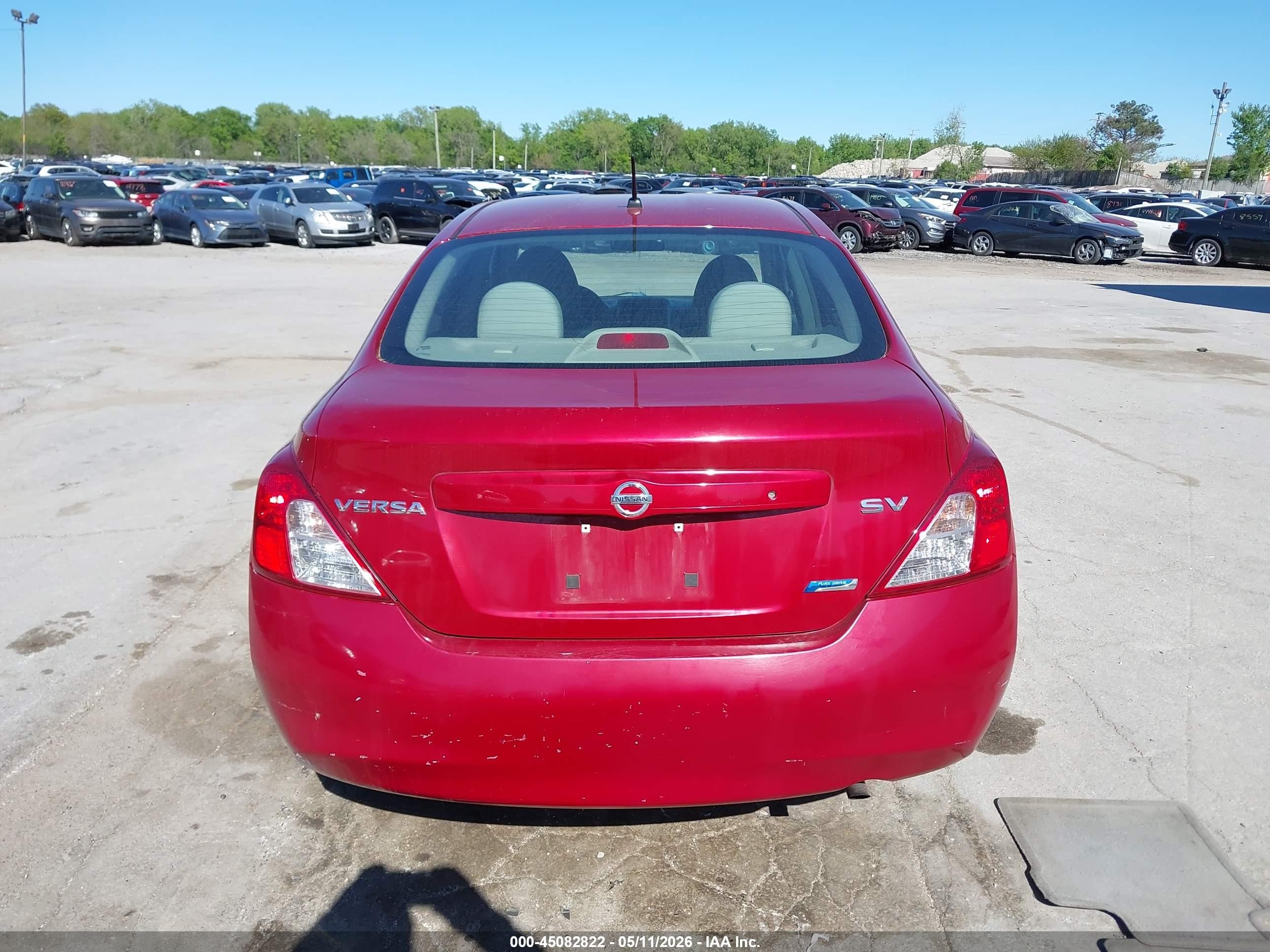 2012 Nissan Versa 1.6 Sv Красный vin: 3N1CN7AP8CL857678