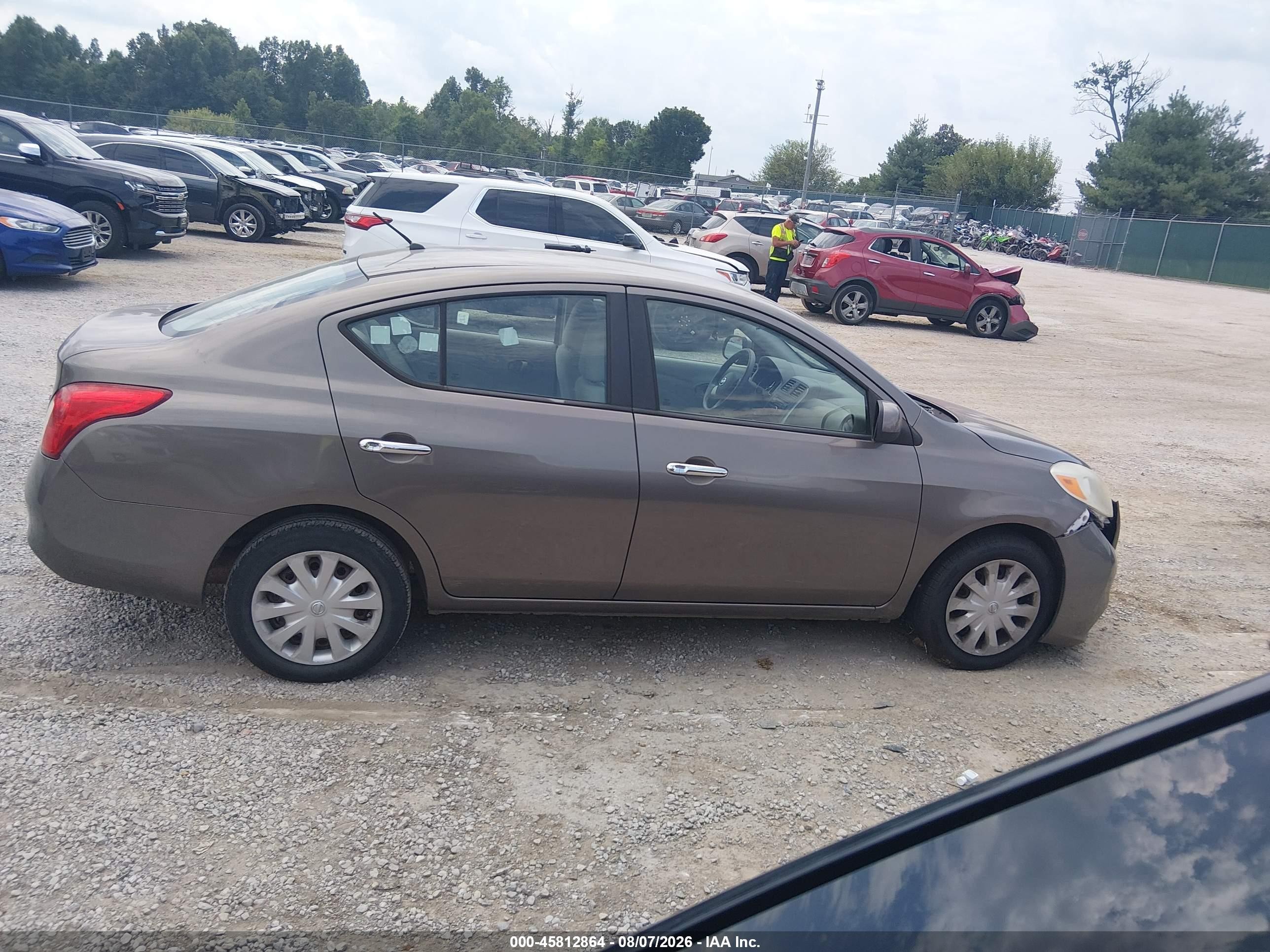 2012 Nissan Versa 1.6 Sv Gray vin: 3N1CN7AP8CL869930