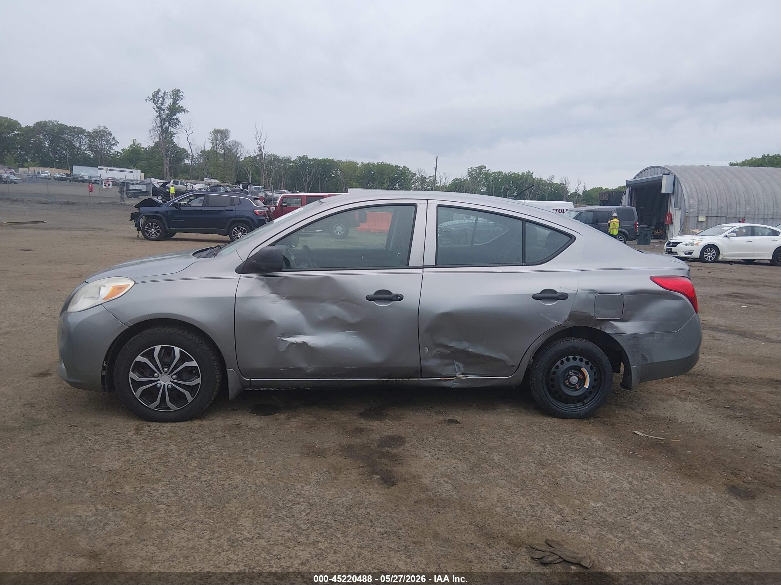 2012 Nissan Versa 1.6 S Gray vin: 3N1CN7AP8CL916809