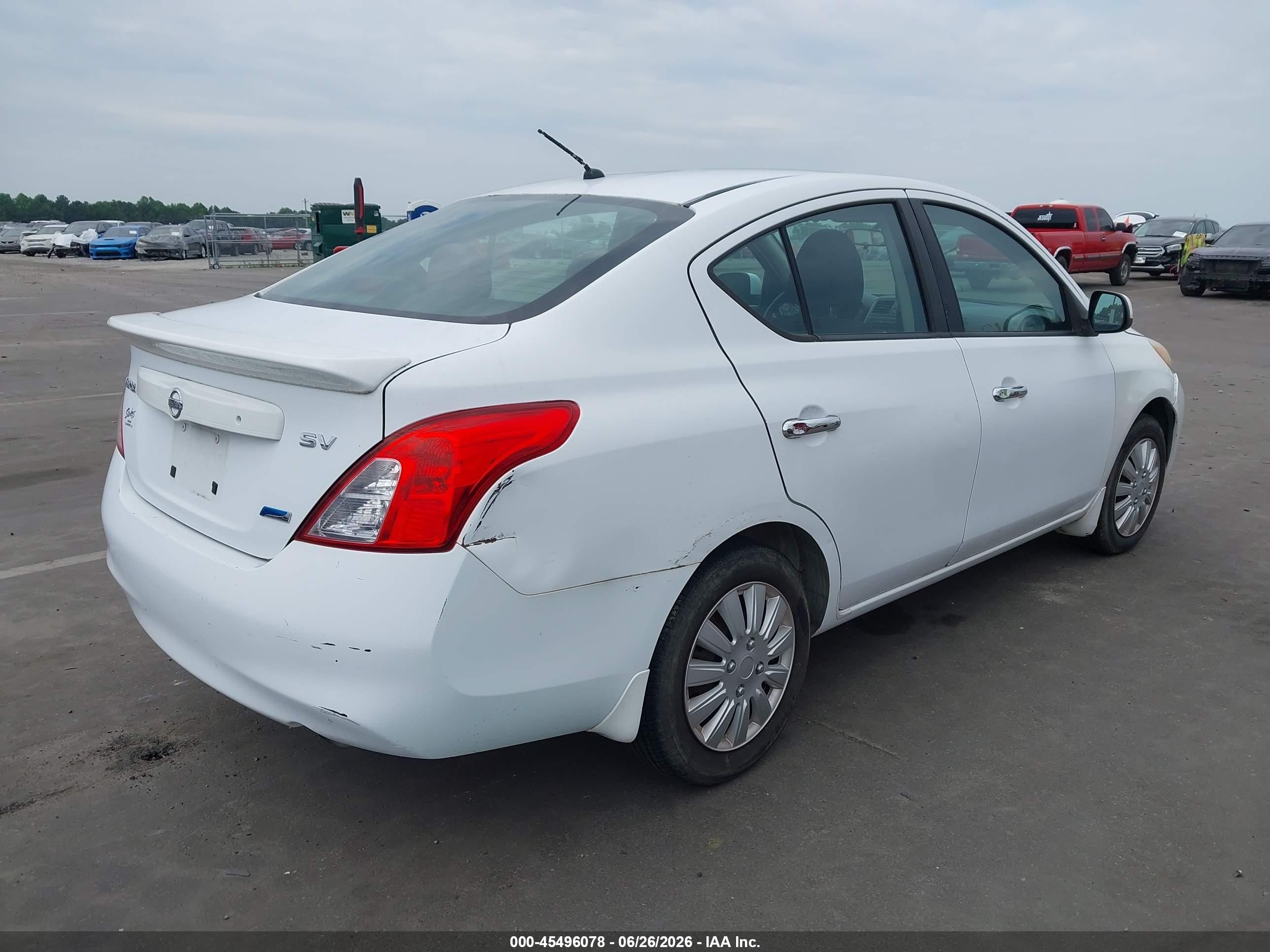 2012 Nissan Versa 1.6 Sv White vin: 3N1CN7AP8CL923033