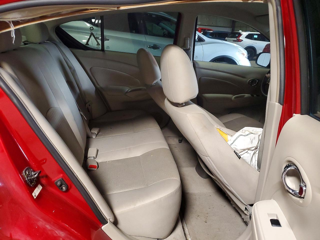 2013 Nissan Versa 1.6 S Red vin: 3N1CN7AP8DL842793