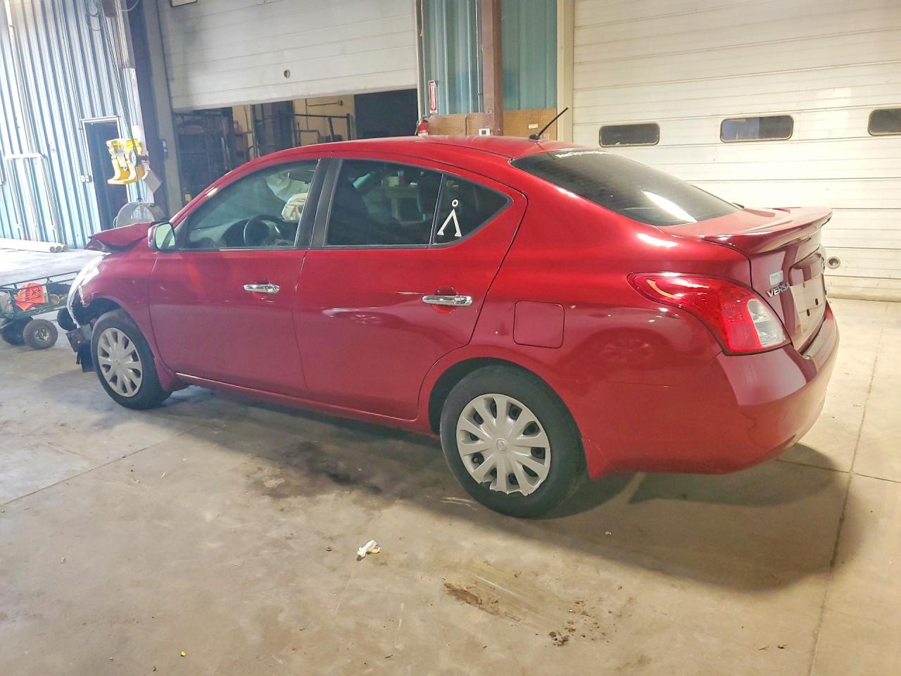 2013 Nissan Versa 1.6 S Red vin: 3N1CN7AP8DL842793