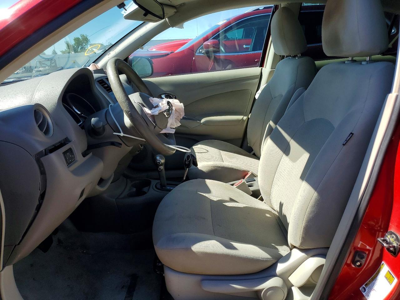 2013 Nissan Versa 1.6 S Red vin: 3N1CN7AP8DL842793