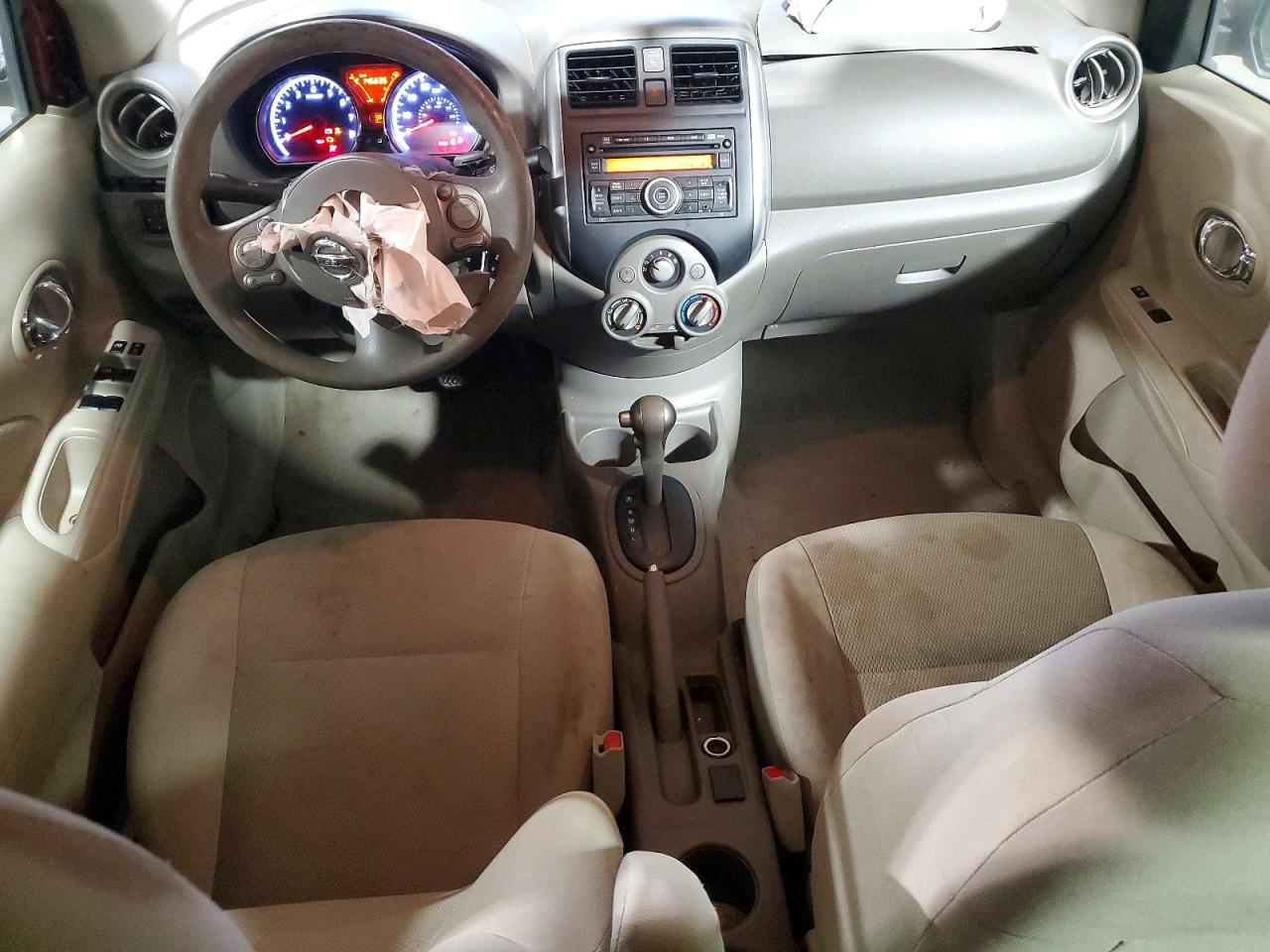 2013 Nissan Versa 1.6 S Red vin: 3N1CN7AP8DL842793