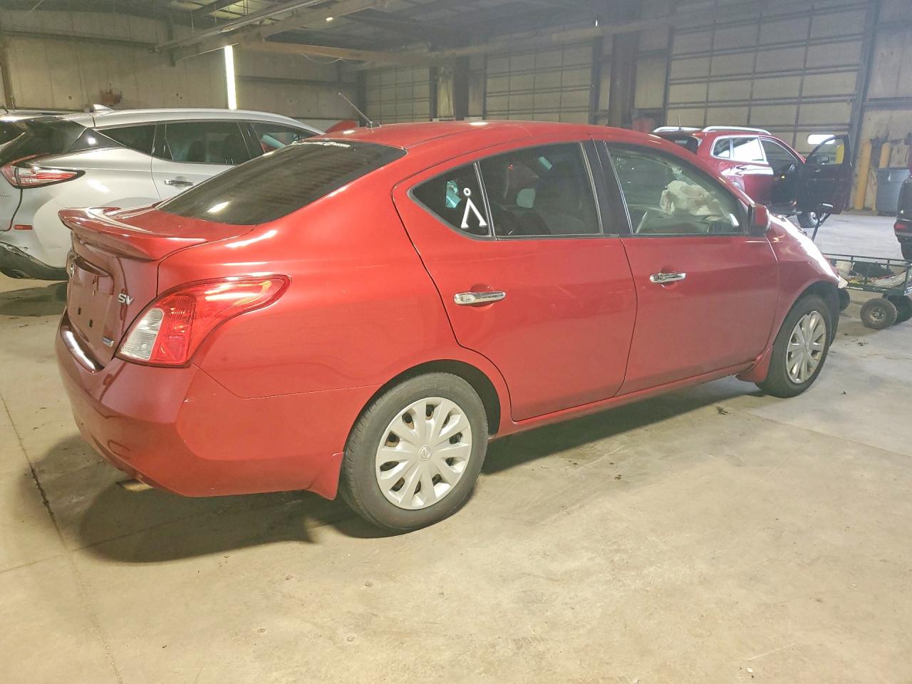 2013 Nissan Versa 1.6 S Red vin: 3N1CN7AP8DL842793