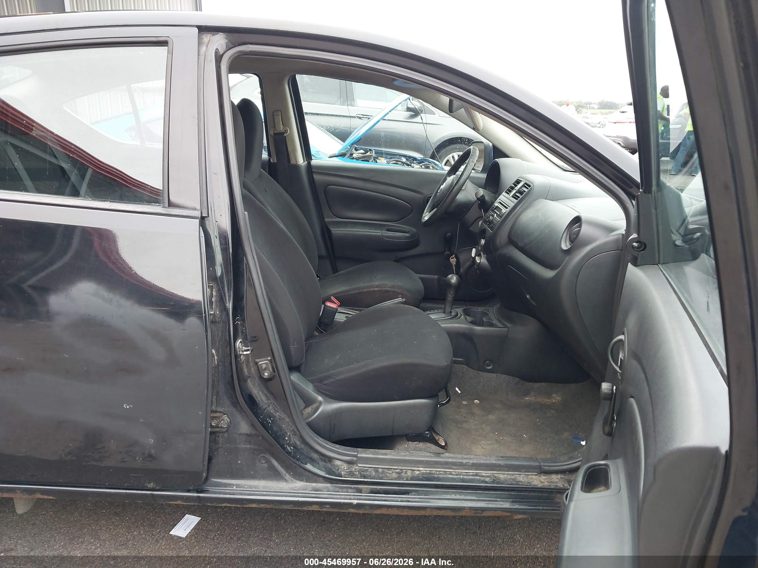 2013 Nissan Versa 1.6 S+ Black vin: 3N1CN7AP8DL844897