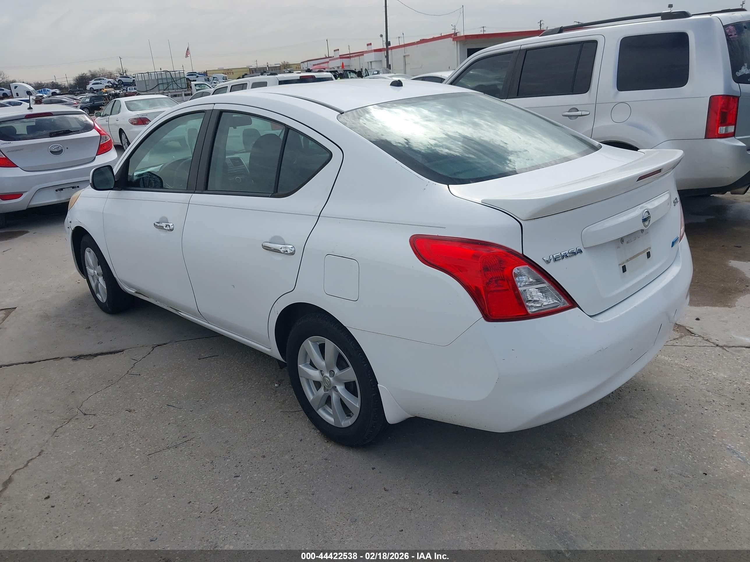 2013 Nissan Versa 1.6 Sl Белый vin: 3N1CN7AP8DL876491