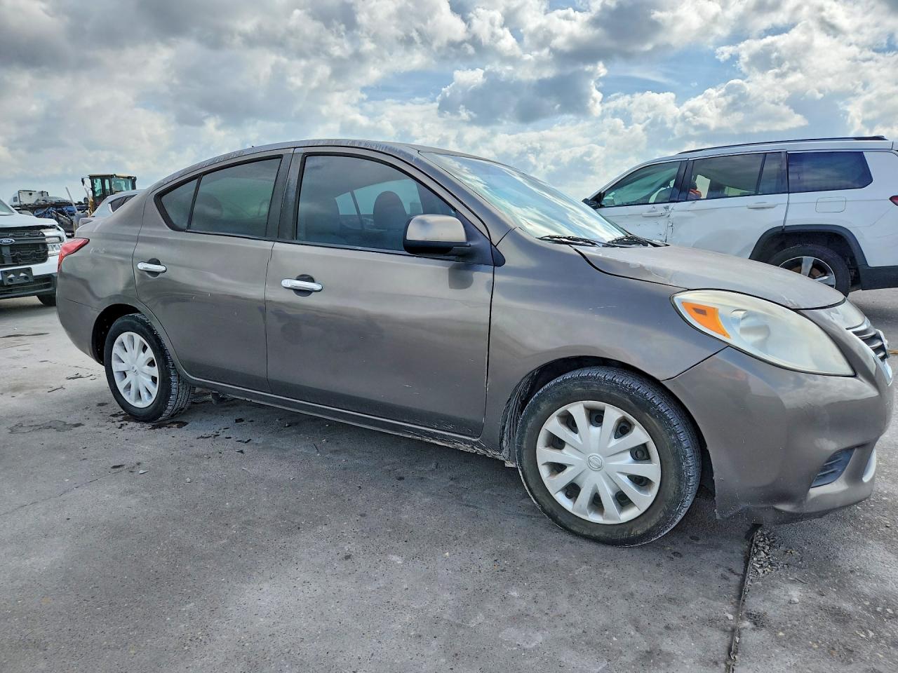 2014 Nissan Versa S Gray vin: 3N1CN7AP8EK458519