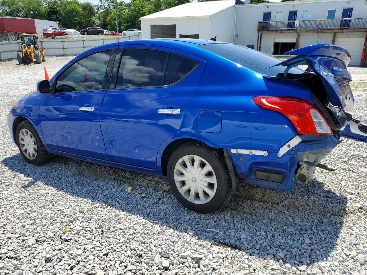 2014 Nissan Versa 1.6 S Синий vin: 3N1CN7AP8EL802697