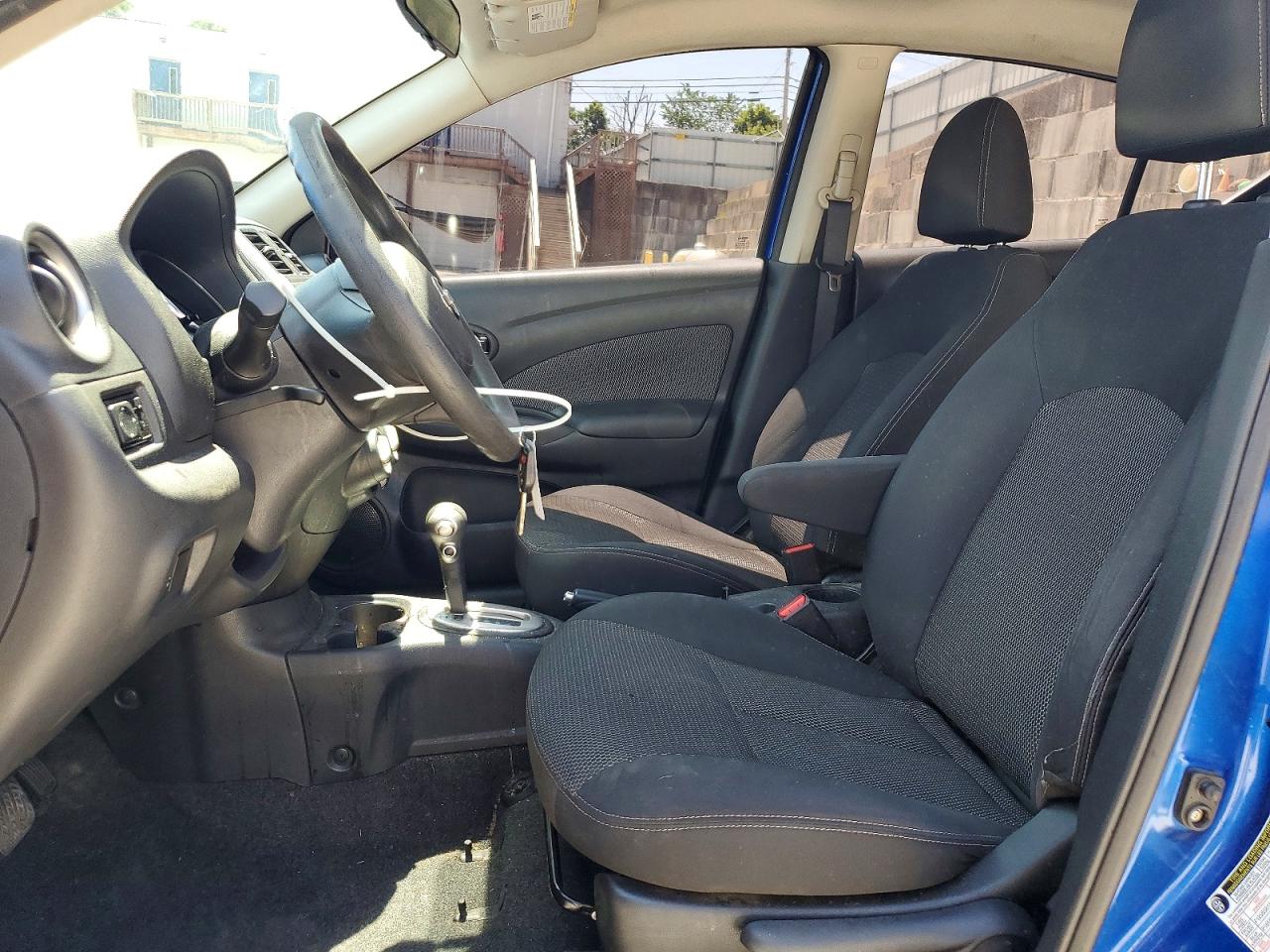 2014 Nissan Versa 1.6 S Синий vin: 3N1CN7AP8EL802697