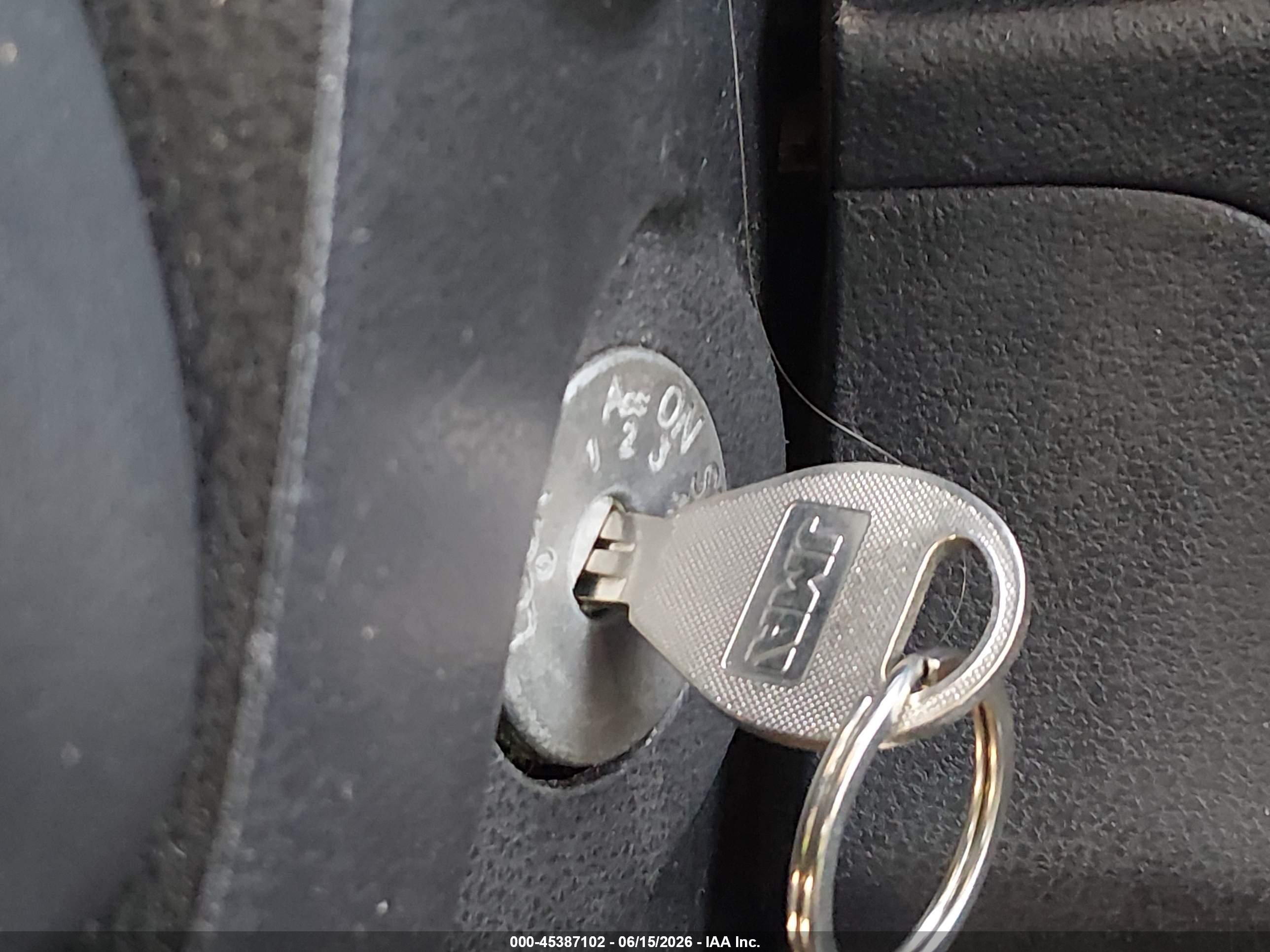2014 Nissan Versa 1.6 Sv Серый vin: 3N1CN7AP8EL806913