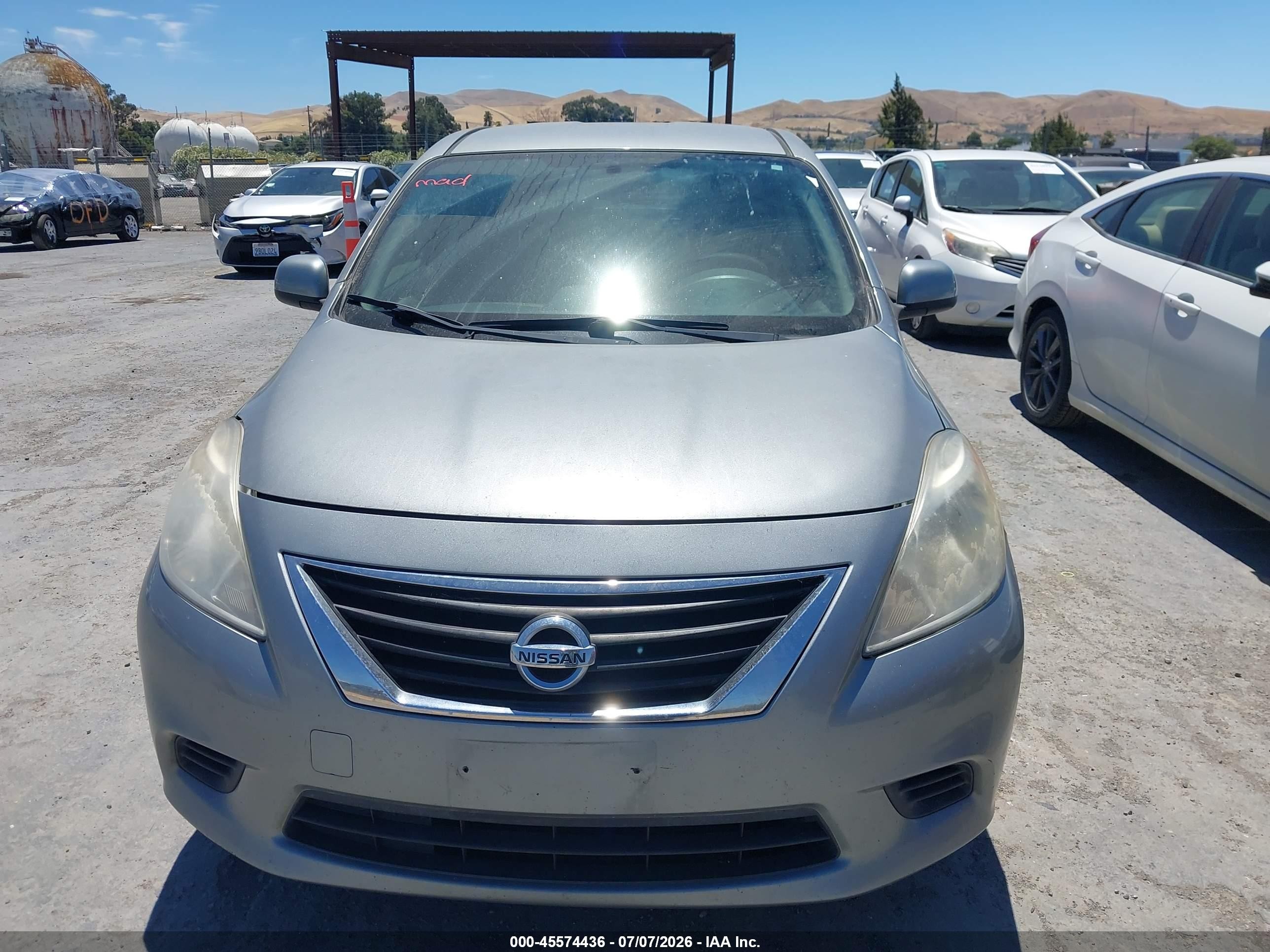 2014 Nissan Versa 1.6 Sv Серый vin: 3N1CN7AP8EL809987