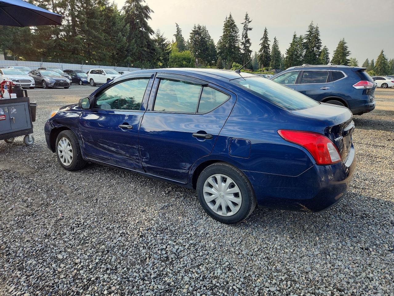 2014 Nissan Versa 1.6 S Blue vin: 3N1CN7AP8EL821816