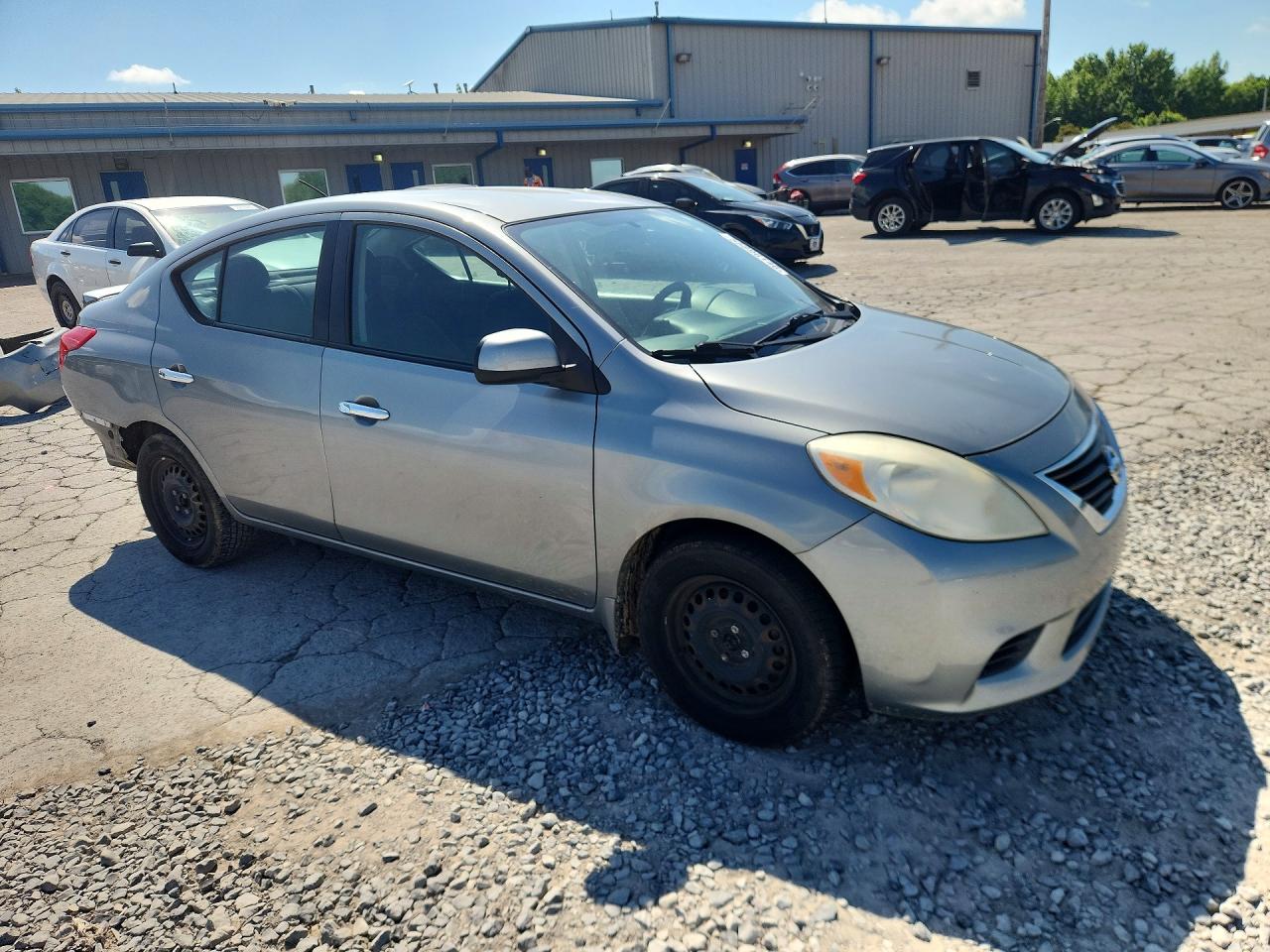 2014 Nissan Versa 1.6 Sv Gray vin: 3N1CN7AP8EL847025