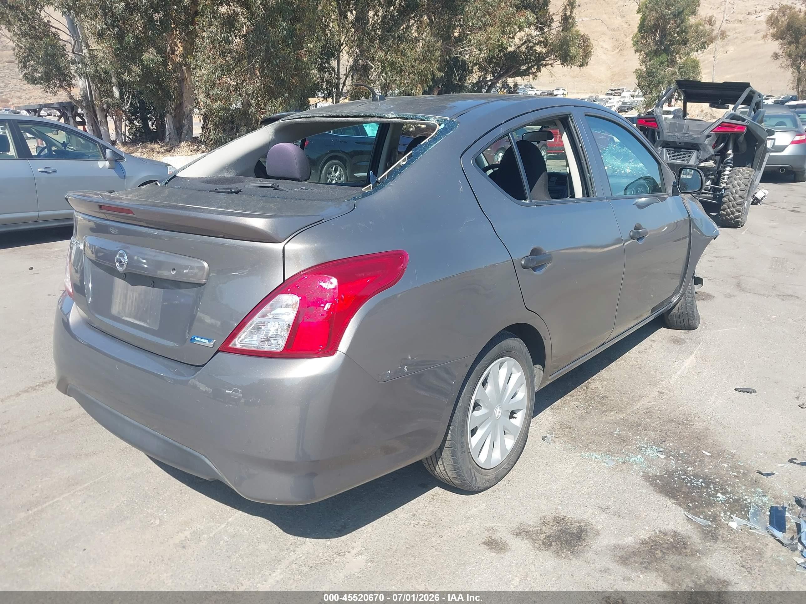 2015 Nissan Versa 1.6 S+ Gray vin: 3N1CN7AP8FL803754