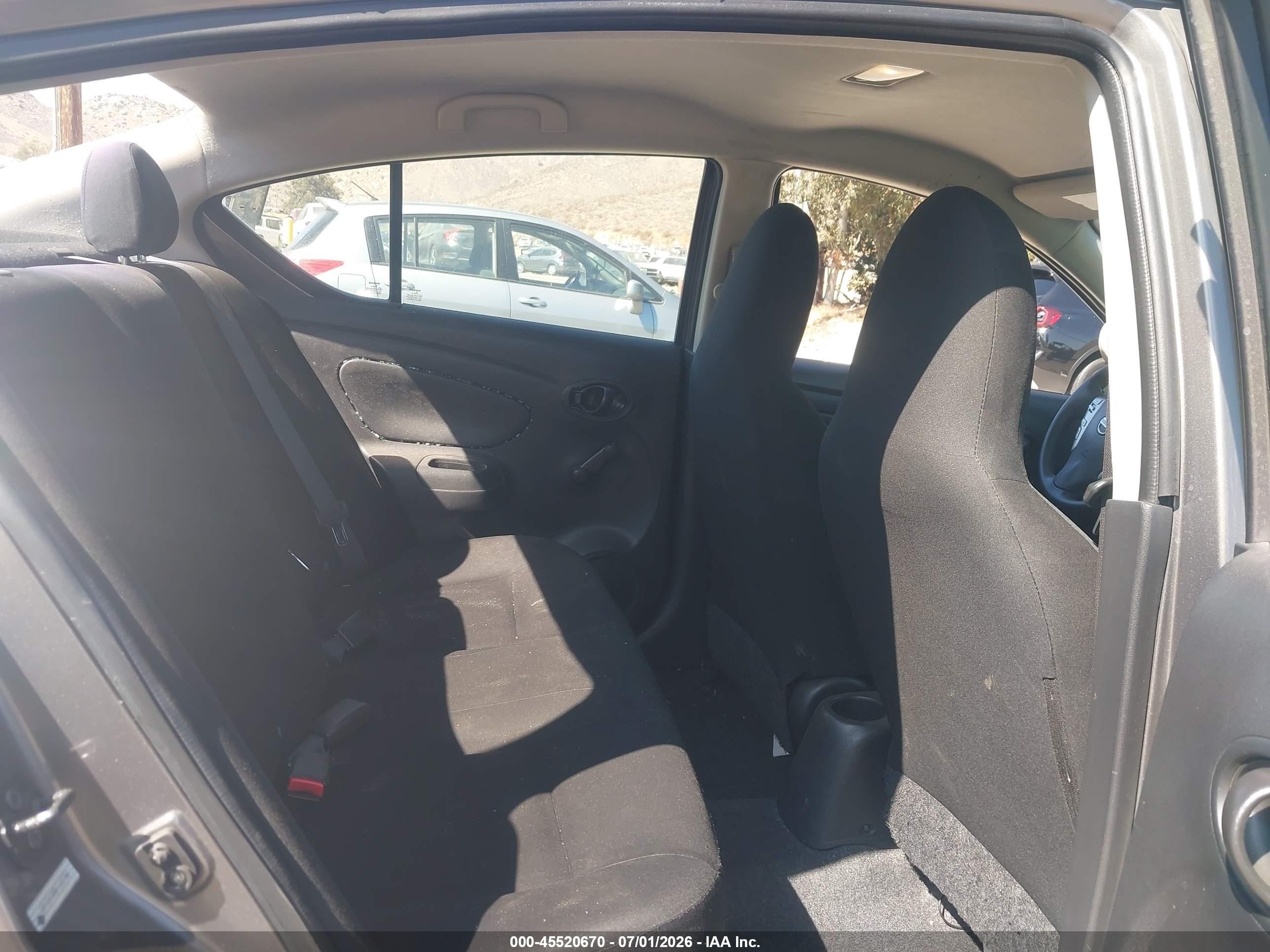 2015 Nissan Versa 1.6 S+ Gray vin: 3N1CN7AP8FL803754