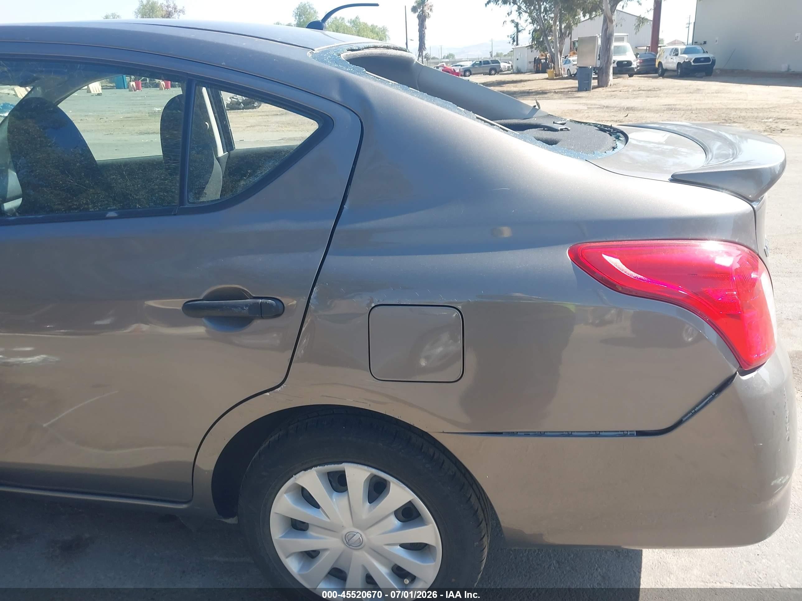 2015 Nissan Versa 1.6 S+ Gray vin: 3N1CN7AP8FL803754