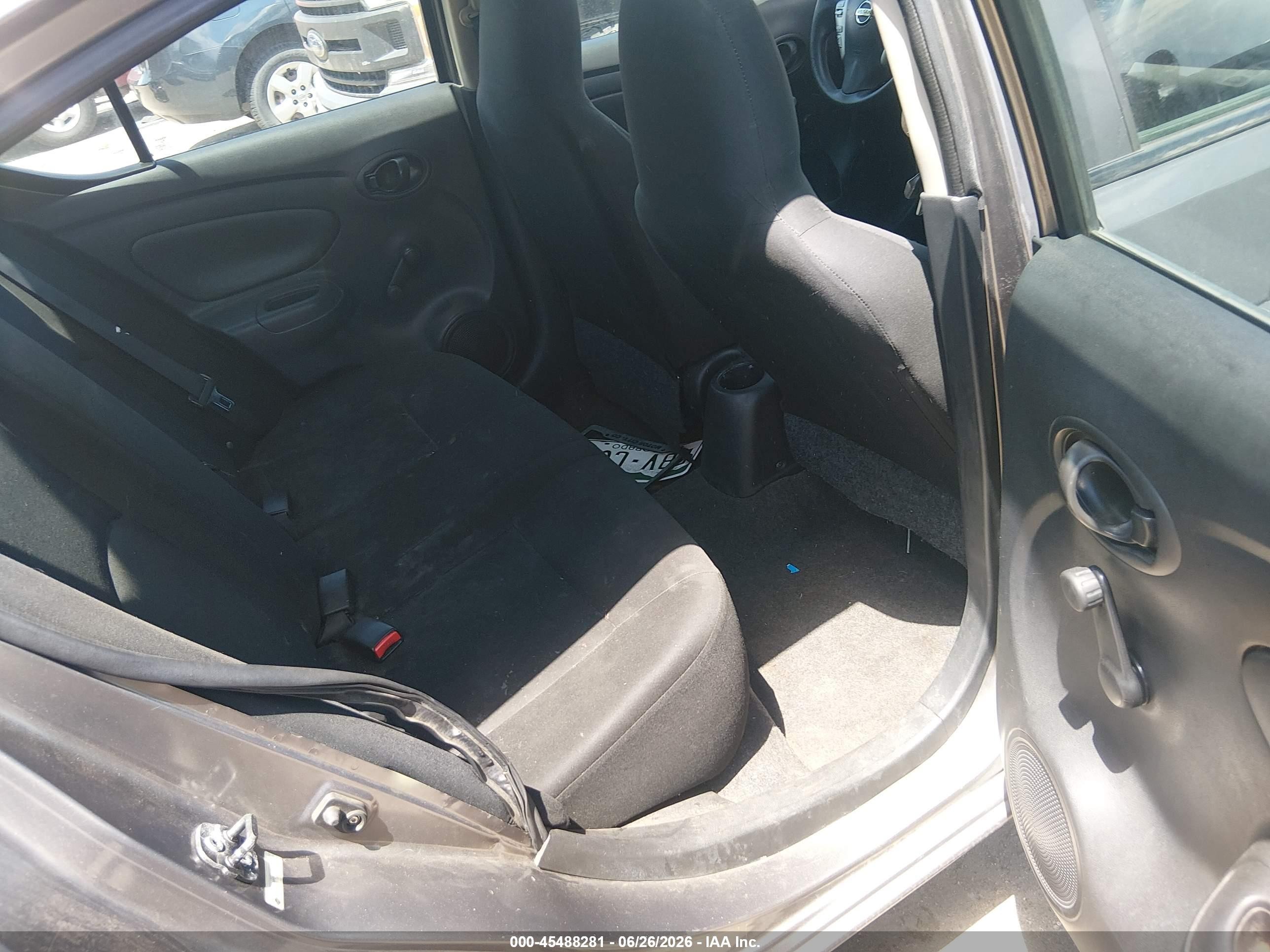 2015 Nissan Versa 1.6 S+ Gray vin: 3N1CN7AP8FL812681