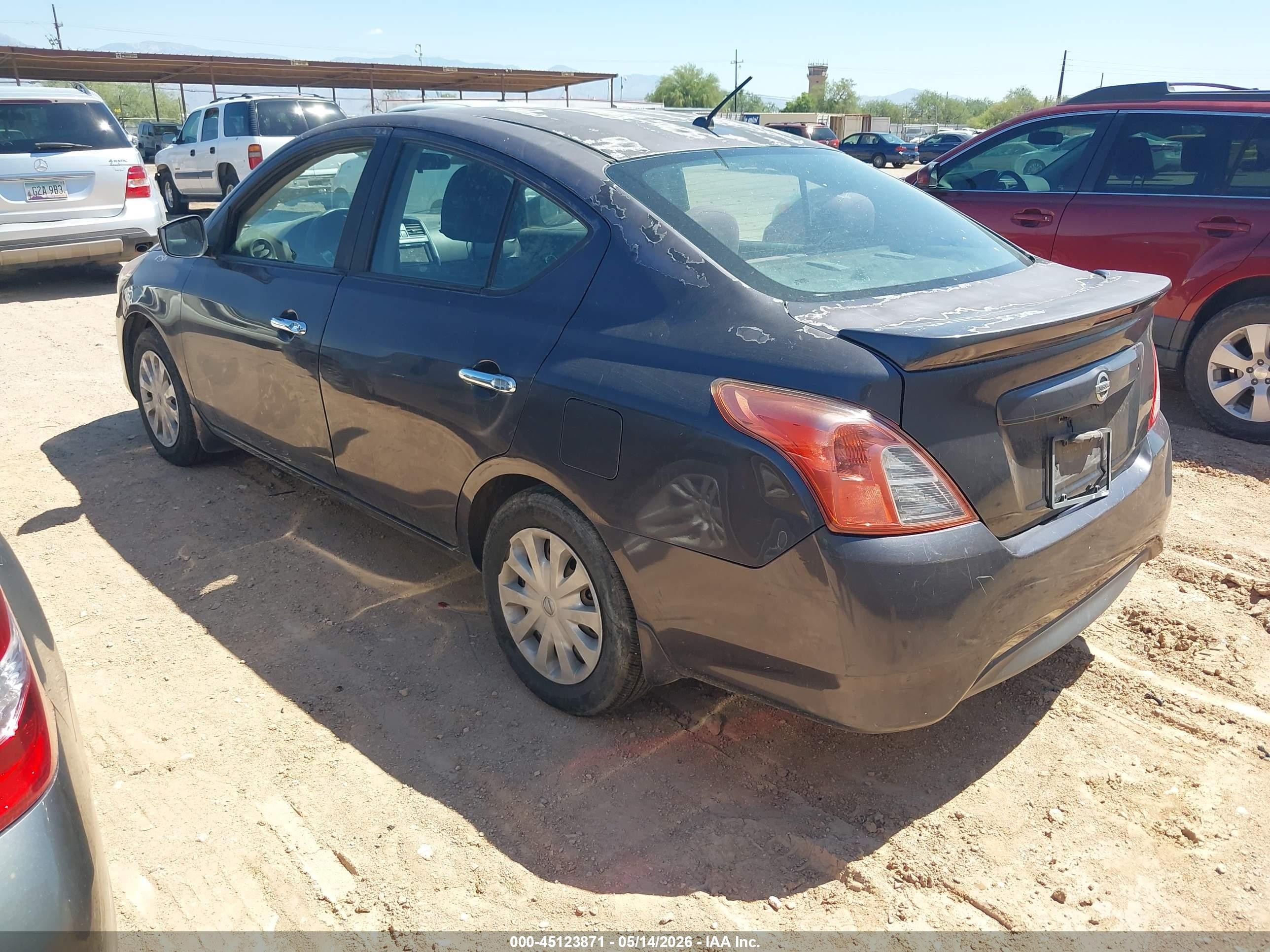 2015 Nissan Versa 1.6 Sv Gray vin: 3N1CN7AP8FL814561