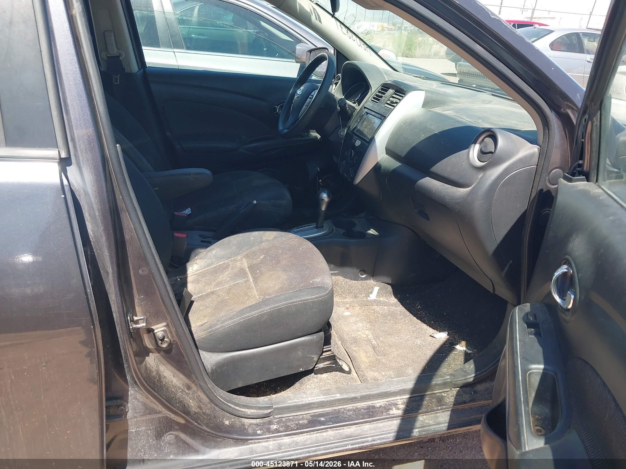 2015 Nissan Versa 1.6 Sv Gray vin: 3N1CN7AP8FL814561