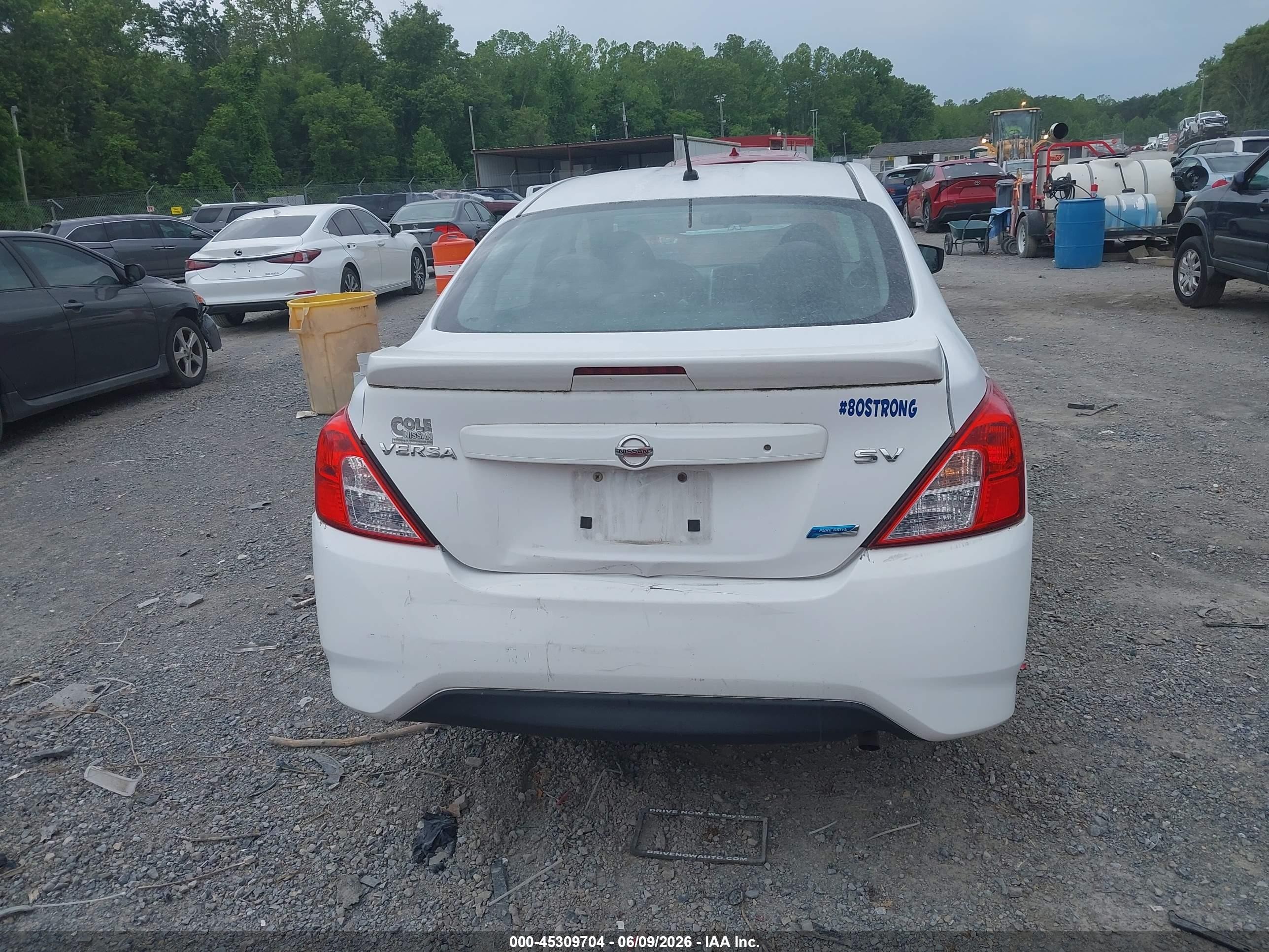 2015 Nissan Versa 1.6 Sv White vin: 3N1CN7AP8FL824832