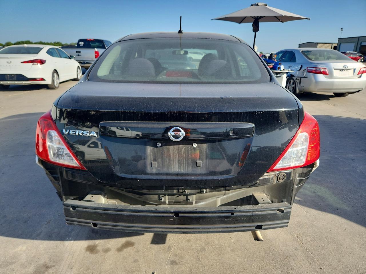 2015 Nissan Versa 1.6 S Black vin: 3N1CN7AP8FL845101