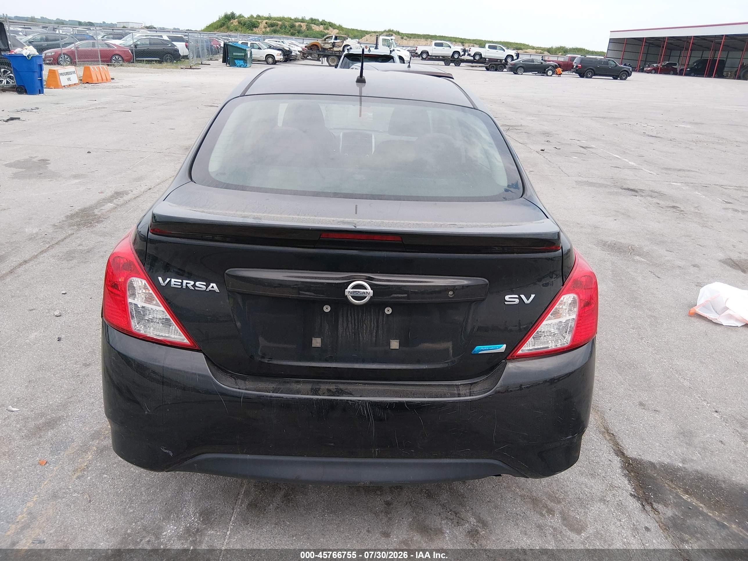 2015 Nissan Versa 1.6 Sv Black vin: 3N1CN7AP8FL849438