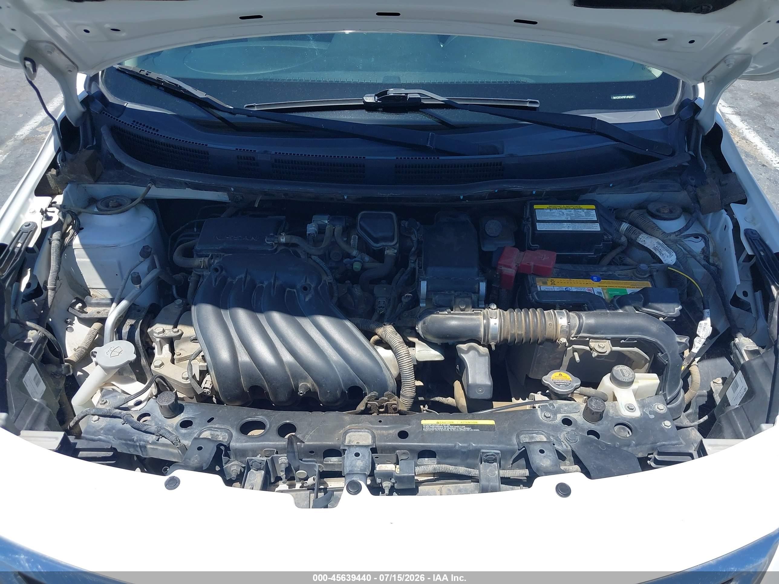 2015 Nissan Versa 1.6 S Белый vin: 3N1CN7AP8FL864540