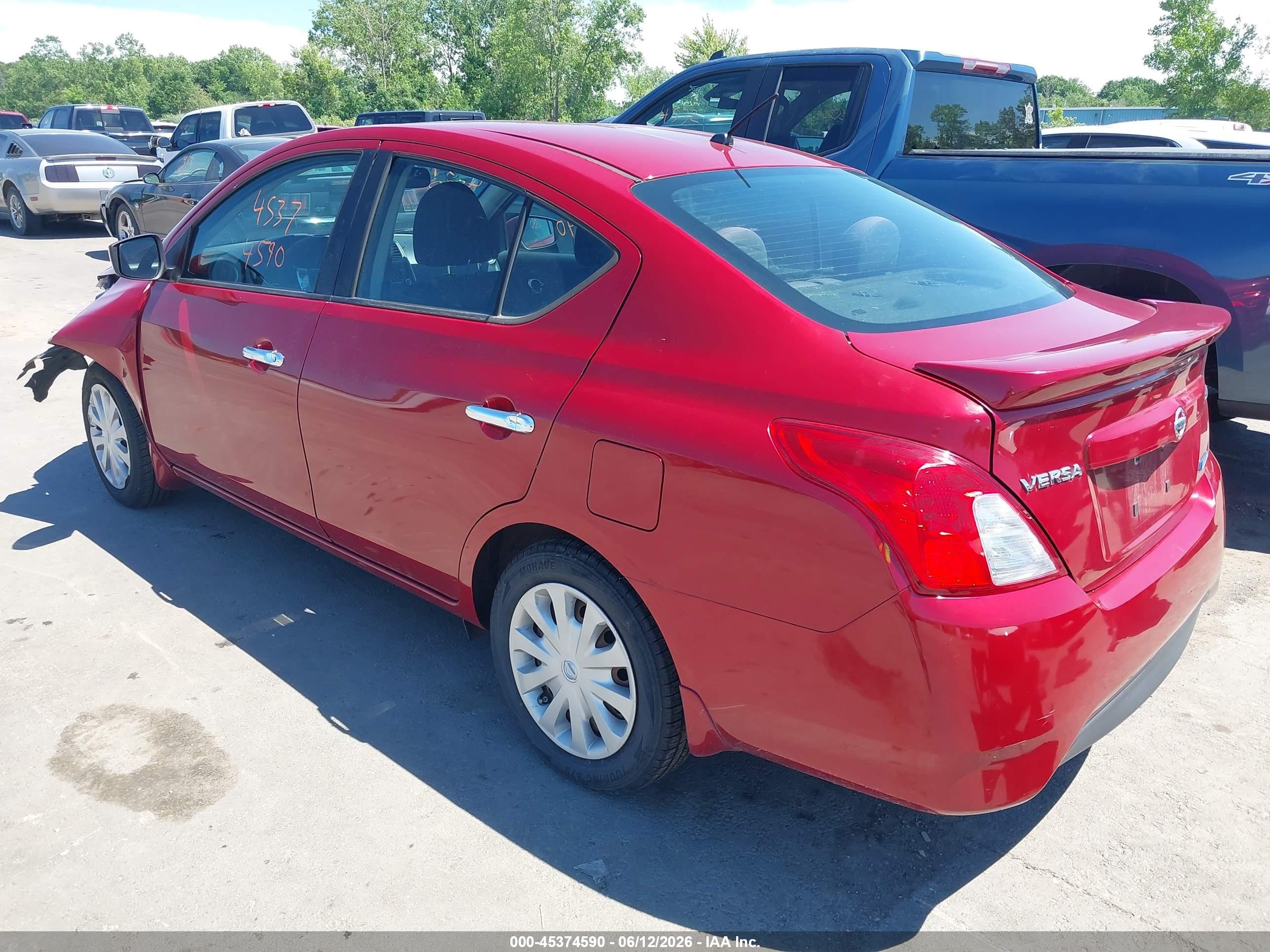 2015 Nissan Versa 1.6 Sv Red vin: 3N1CN7AP8FL867308