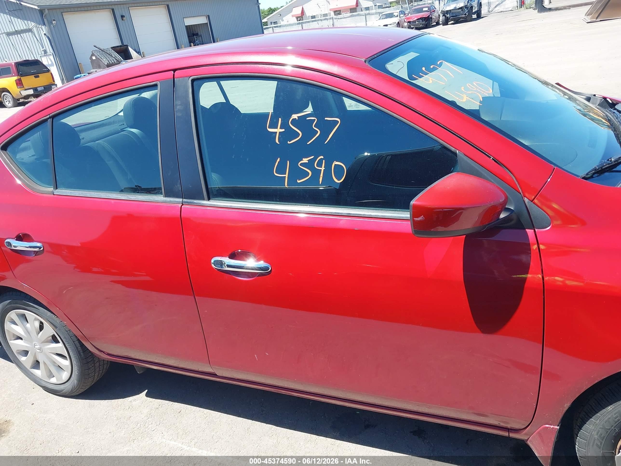 2015 Nissan Versa 1.6 Sv Red vin: 3N1CN7AP8FL867308