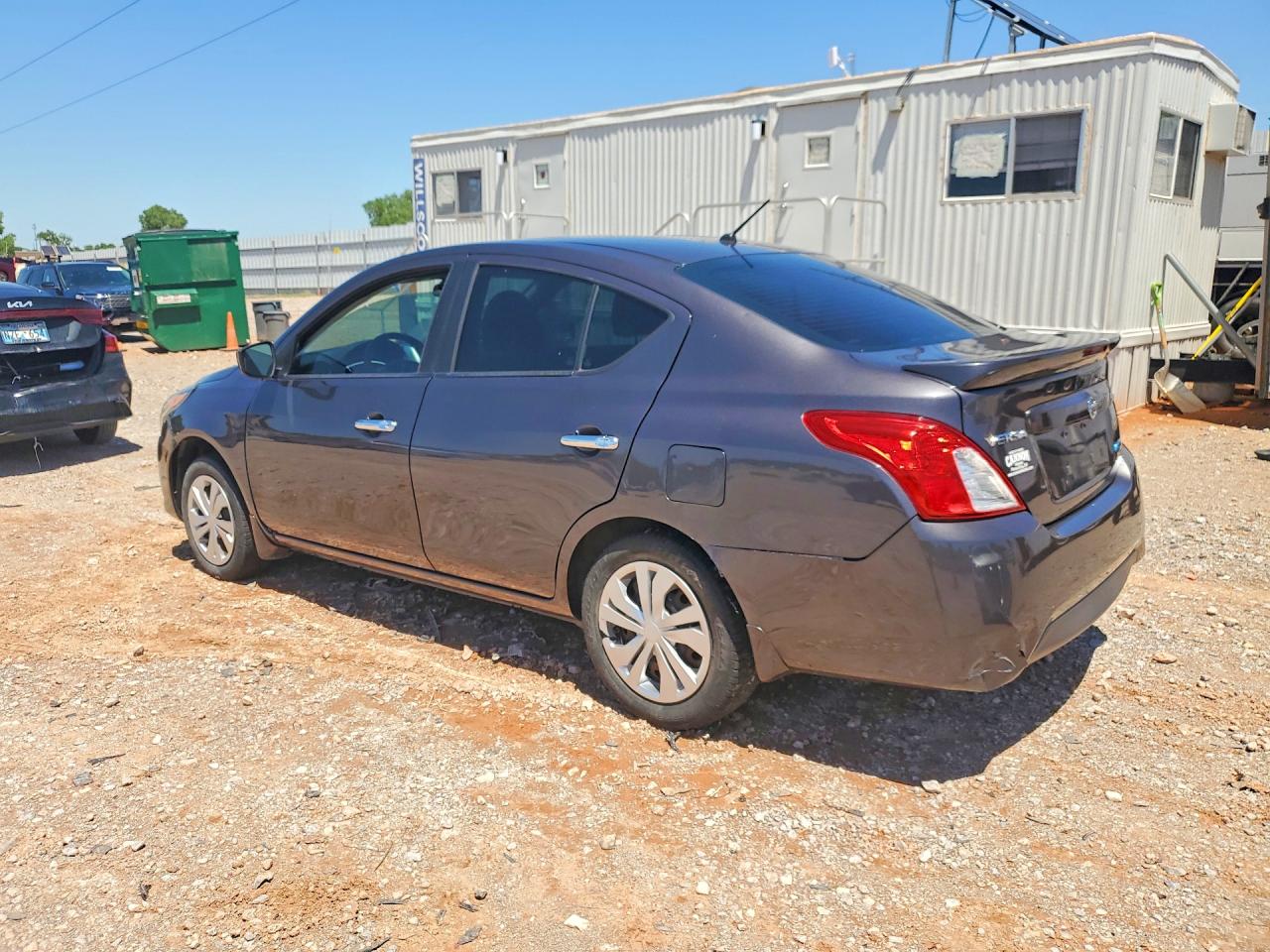 2015 Nissan Versa 1.6 Sv Gray vin: 3N1CN7AP8FL876879