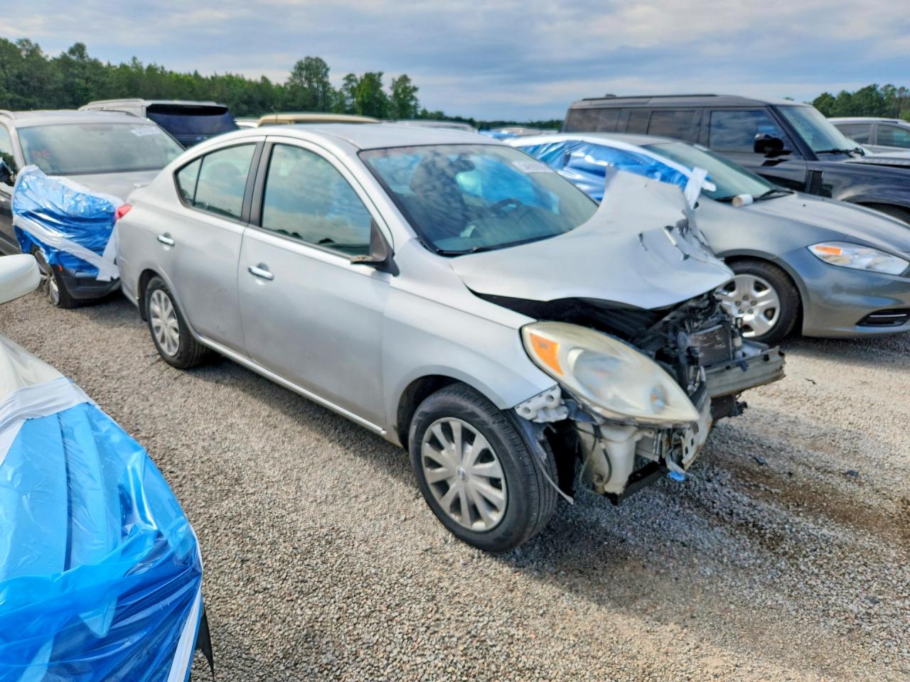 2015 Nissan Versa 1.6 Sv Silver vin: 3N1CN7AP8FL884447