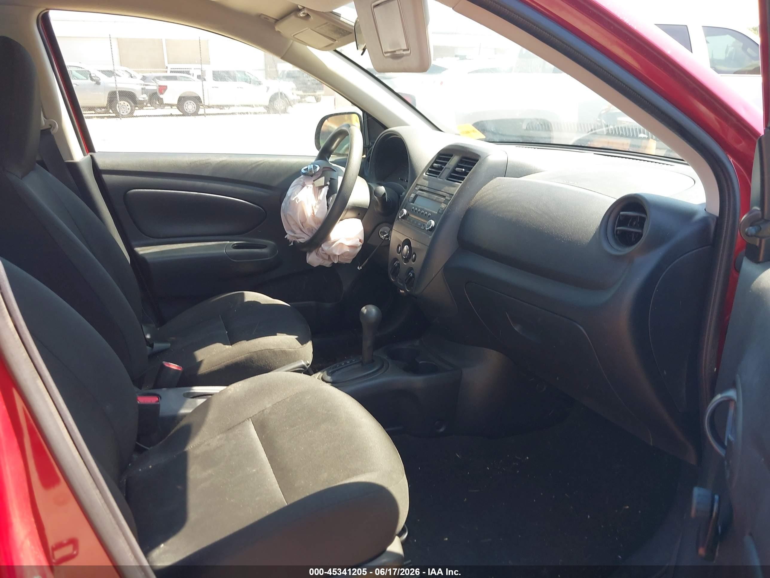 2015 Nissan Versa 1.6 S+ Red vin: 3N1CN7AP8FL898400