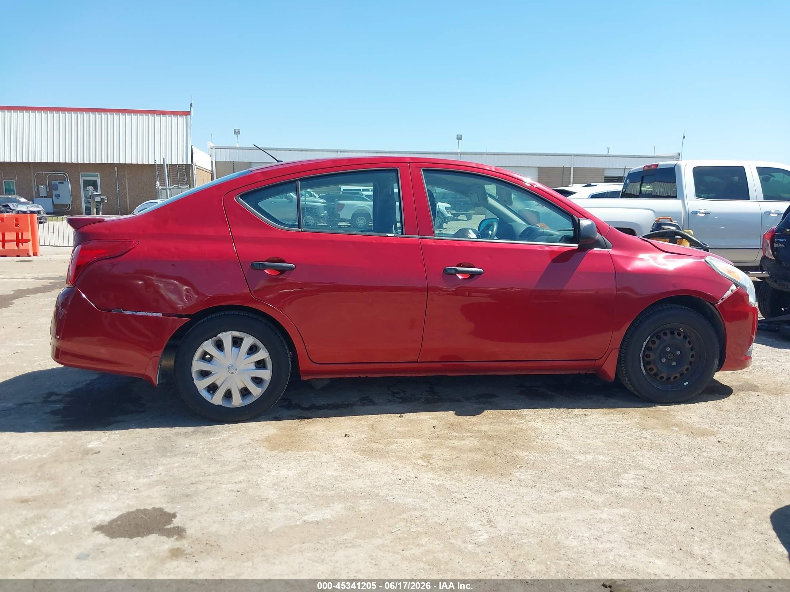 2015 Nissan Versa 1.6 S+ Red vin: 3N1CN7AP8FL898400