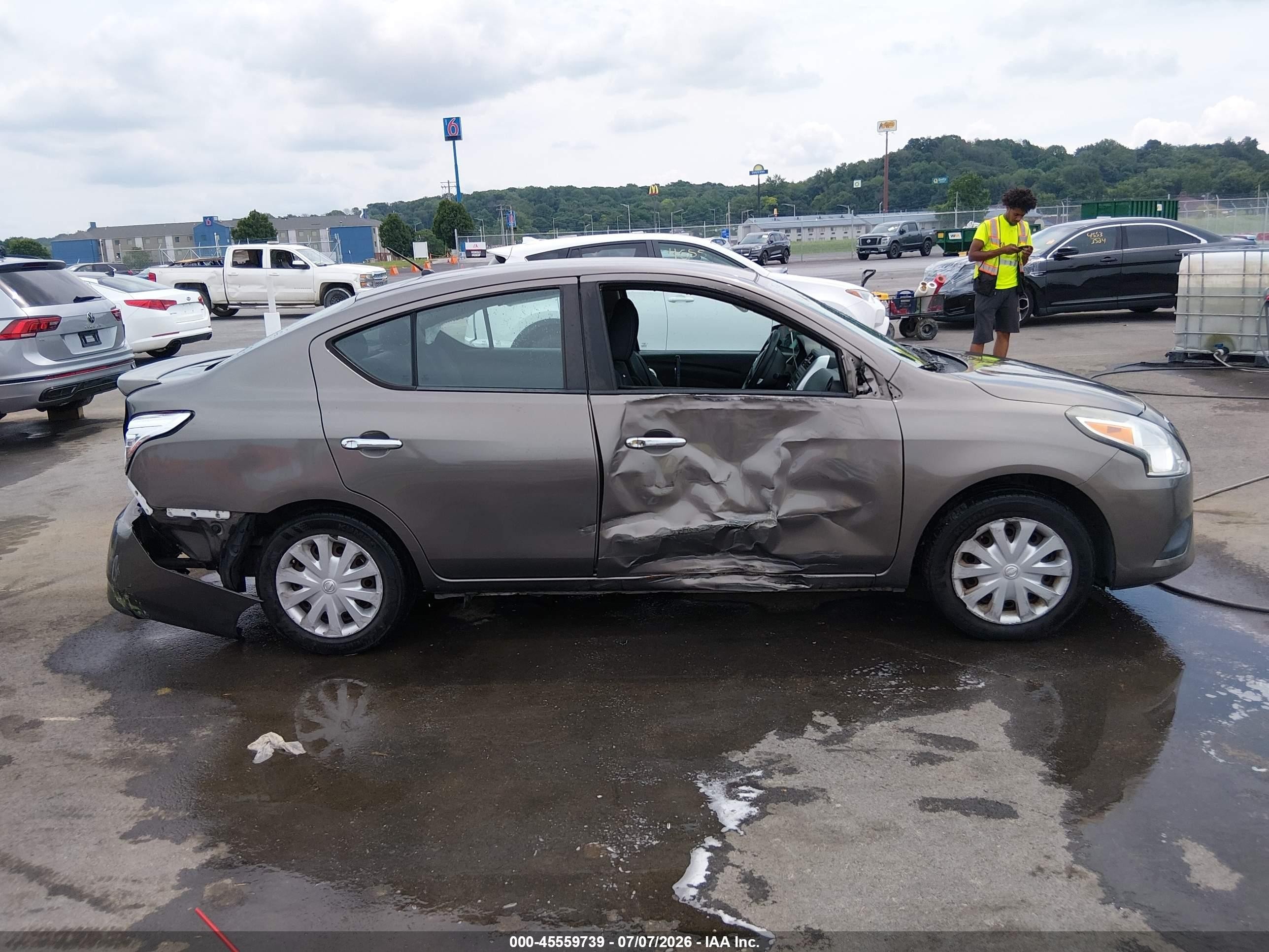 2015 Nissan Versa 1.6 Sv Gray vin: 3N1CN7AP8FL901540