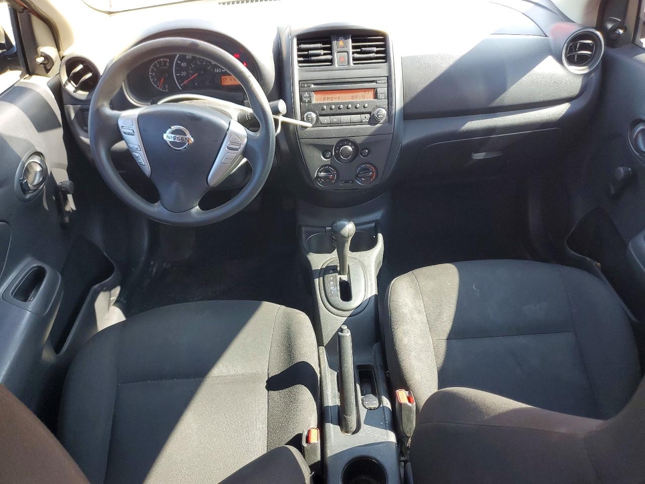 2015 Nissan Versa 1.6 S Plus Burgundy vin: 3N1CN7AP8FL903868