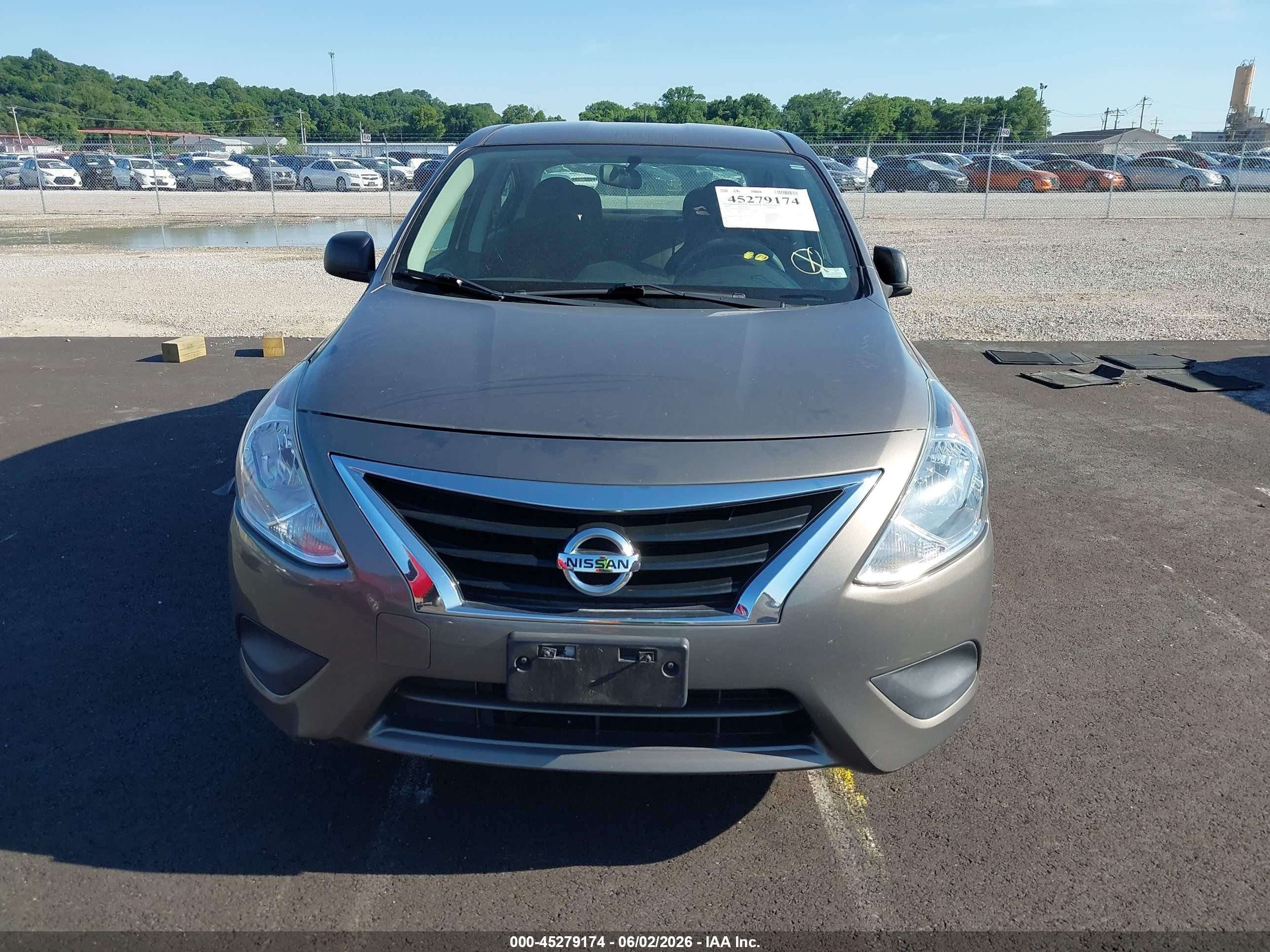 2015 Nissan Versa 1.6 S+ Gray vin: 3N1CN7AP8FL929094