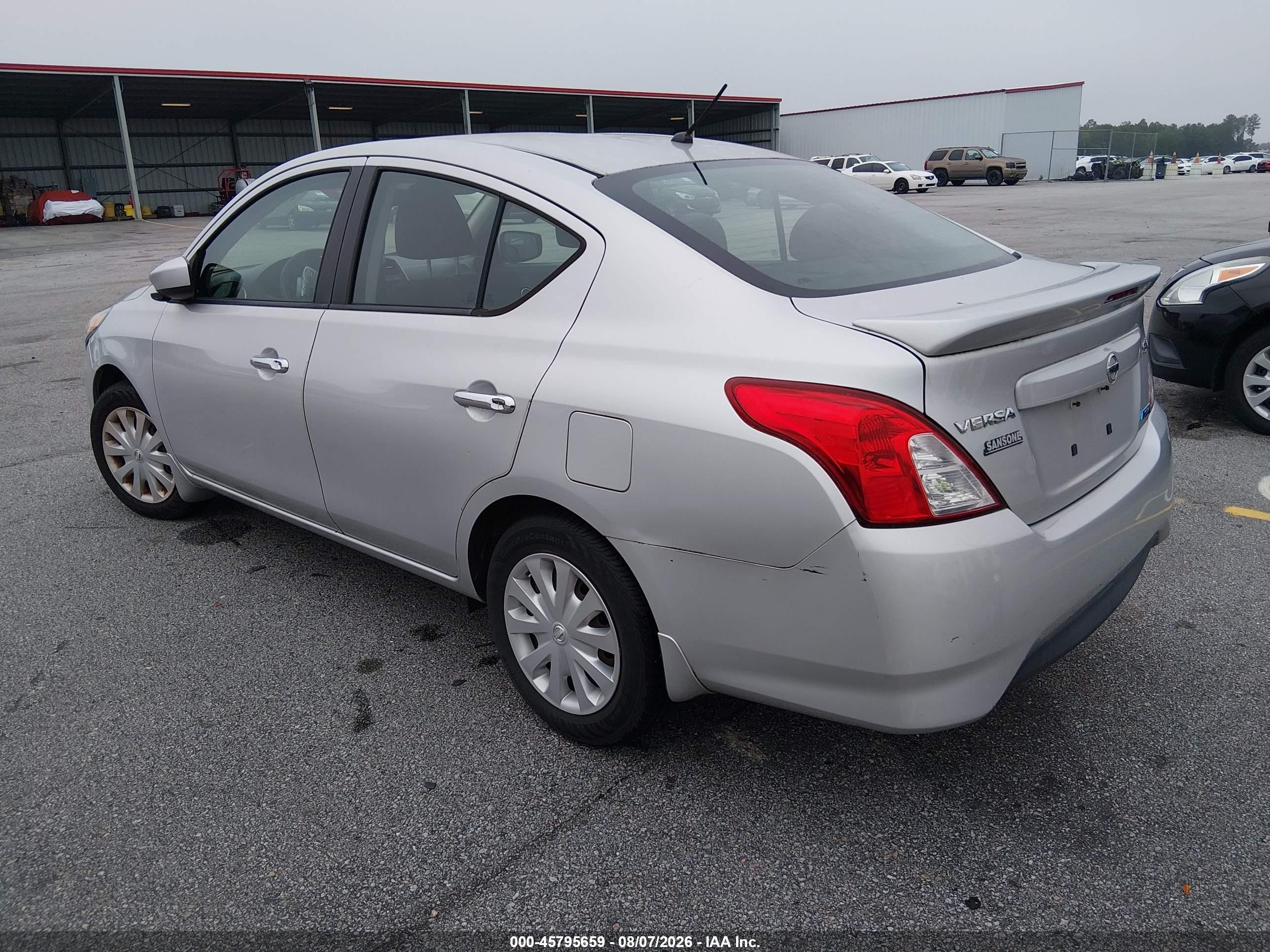 2015 Nissan Versa 1.6 Sv Silver vin: 3N1CN7AP8FL952293