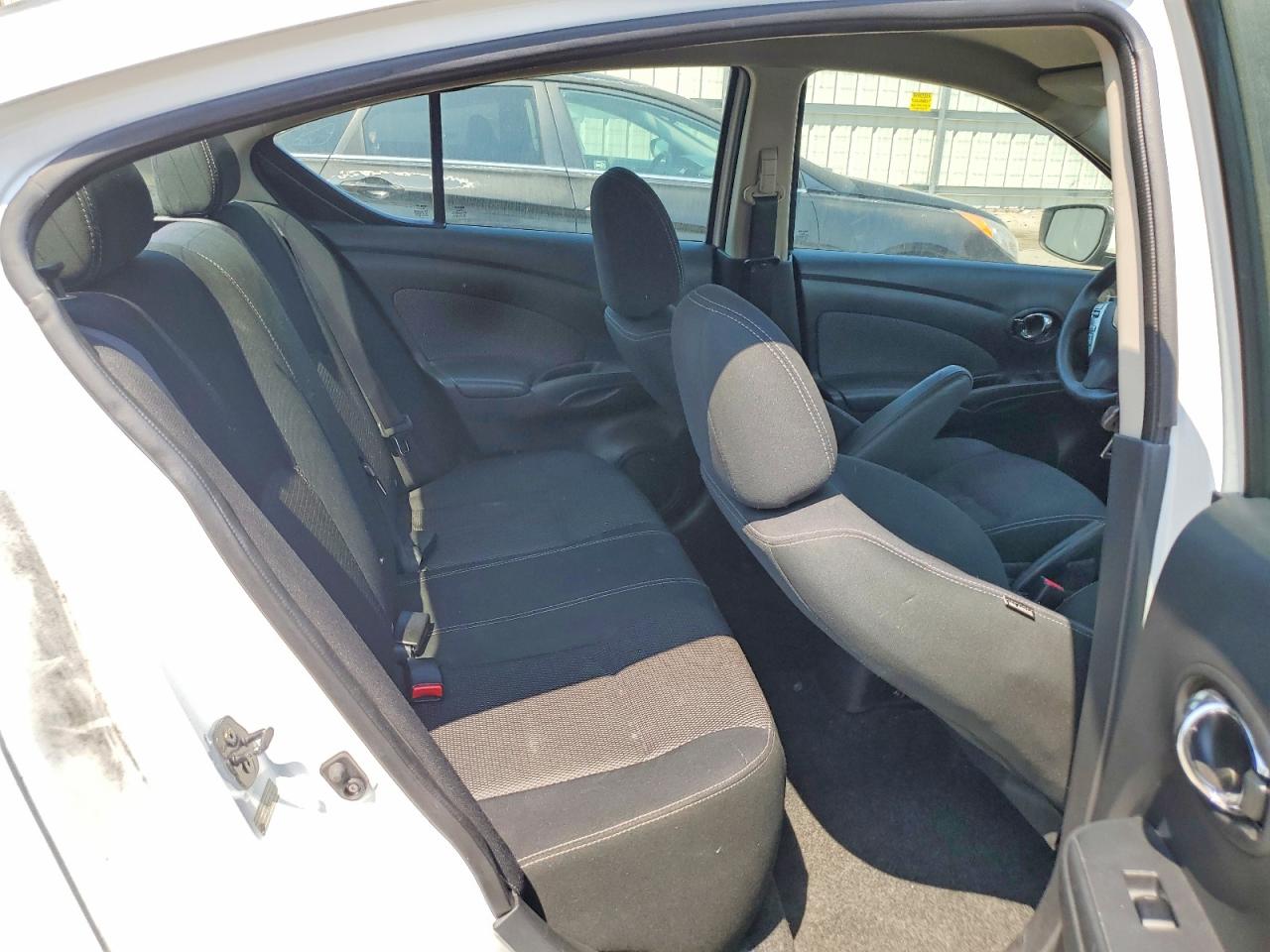 2016 Nissan Versa 1.6 Sv White vin: 3N1CN7AP8GL871487