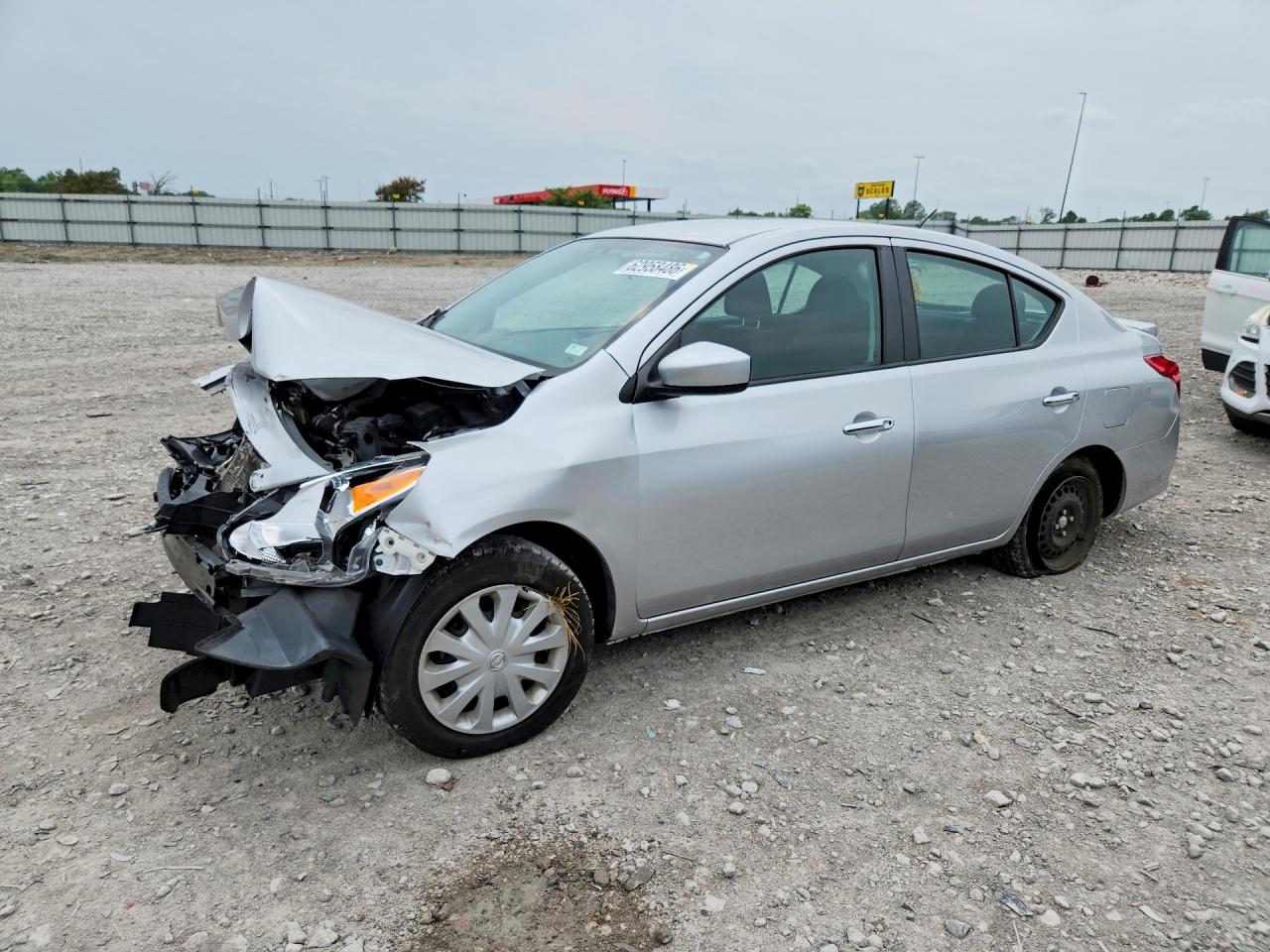2018 Nissan Versa Sv Серебряный vin: 3N1CN7AP8JK408844