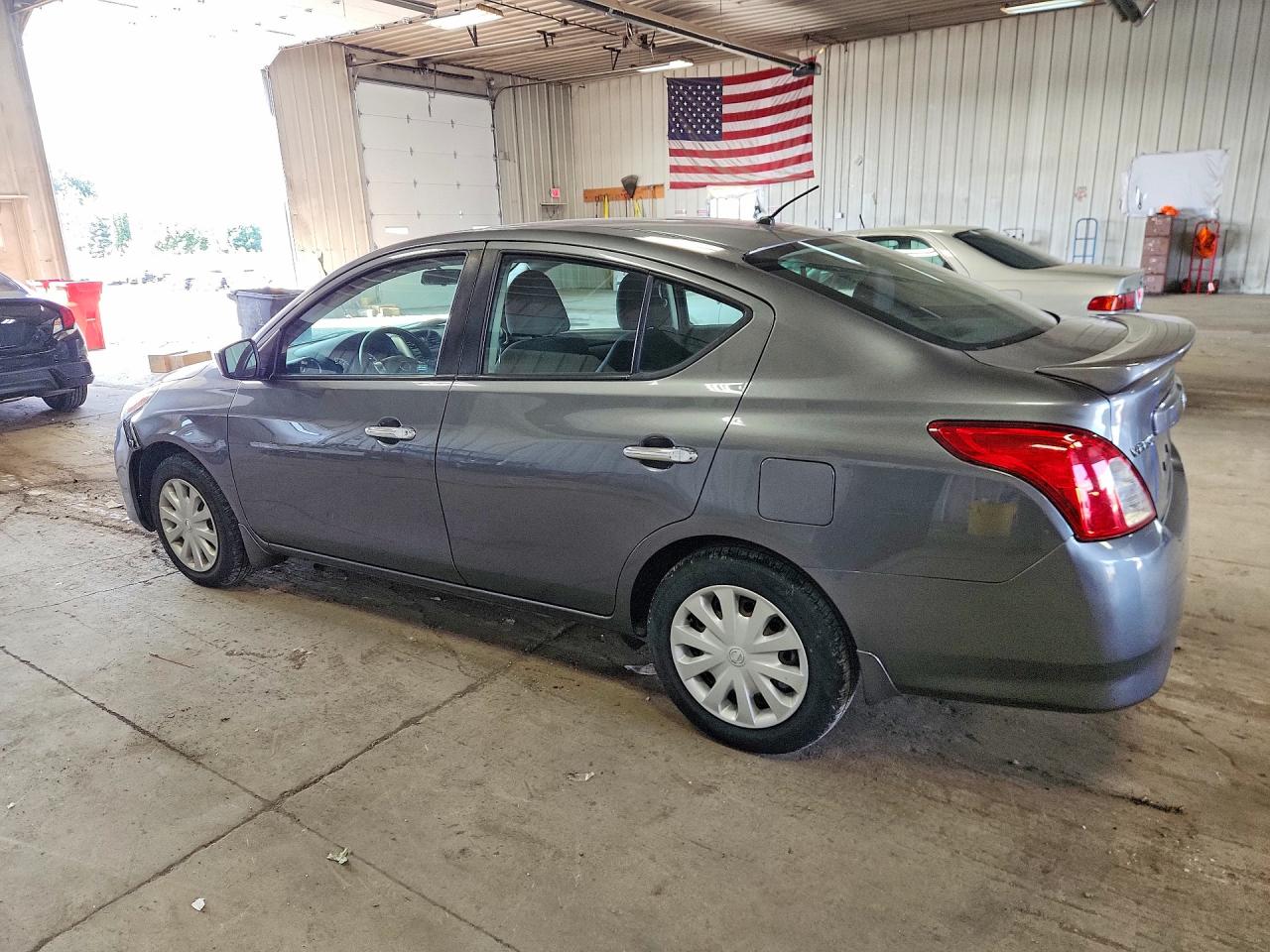 2018 Nissan Versa Sv Gray vin: 3N1CN7AP8JL867284