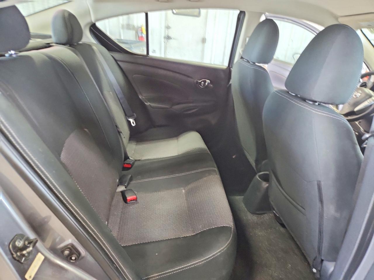2018 Nissan Versa Sv Gray vin: 3N1CN7AP8JL867284