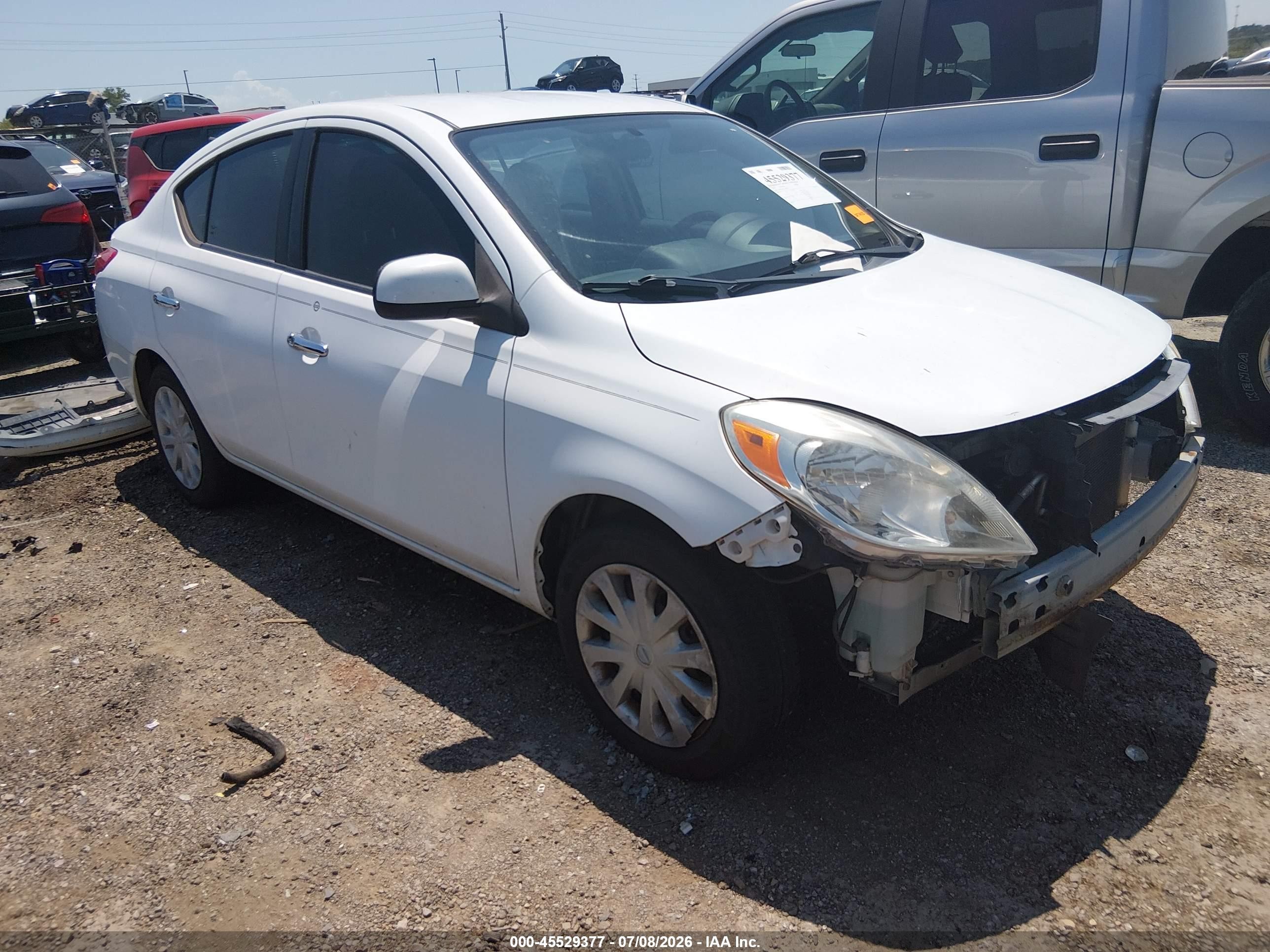 2012 Nissan Versa 1.6 Sv Белый vin: 3N1CN7AP9CL804942