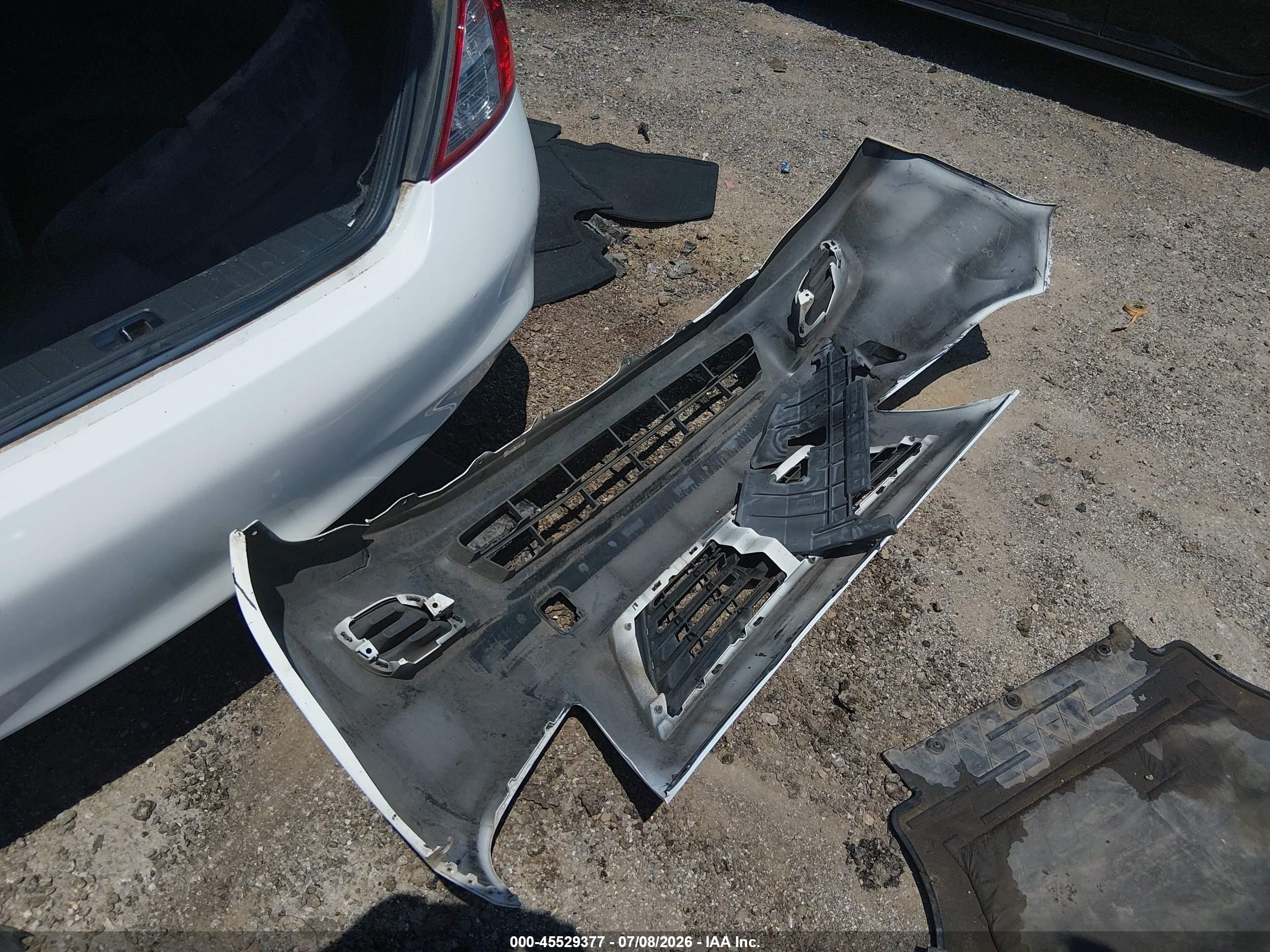 2012 Nissan Versa 1.6 Sv Белый vin: 3N1CN7AP9CL804942