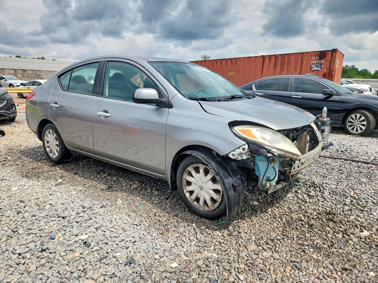 2012 Nissan Versa 1.6 S Silver vin: 3N1CN7AP9CL839190