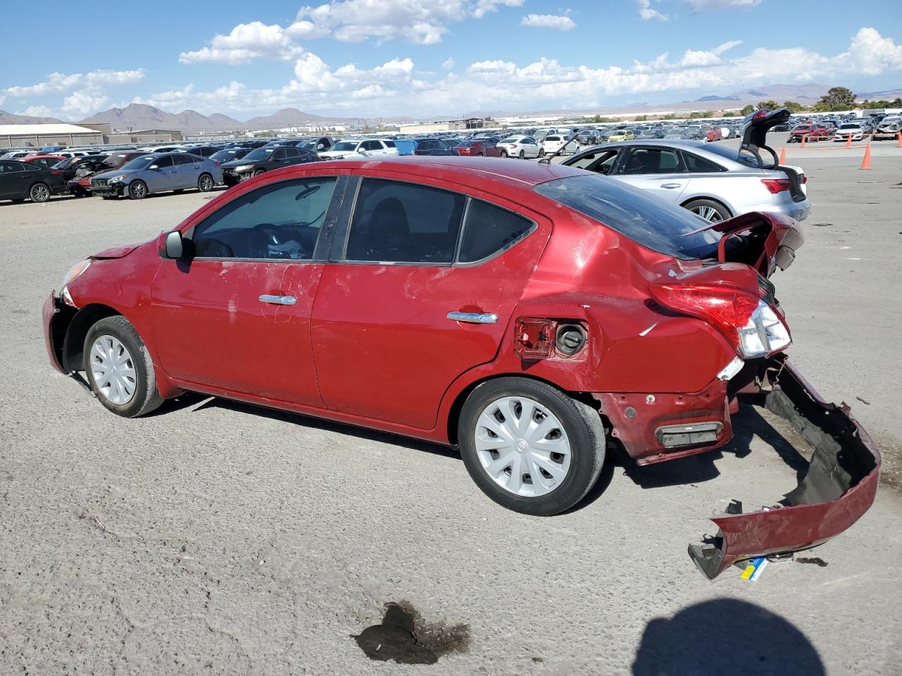 2012 Nissan Versa S Red vin: 3N1CN7AP9CL890530