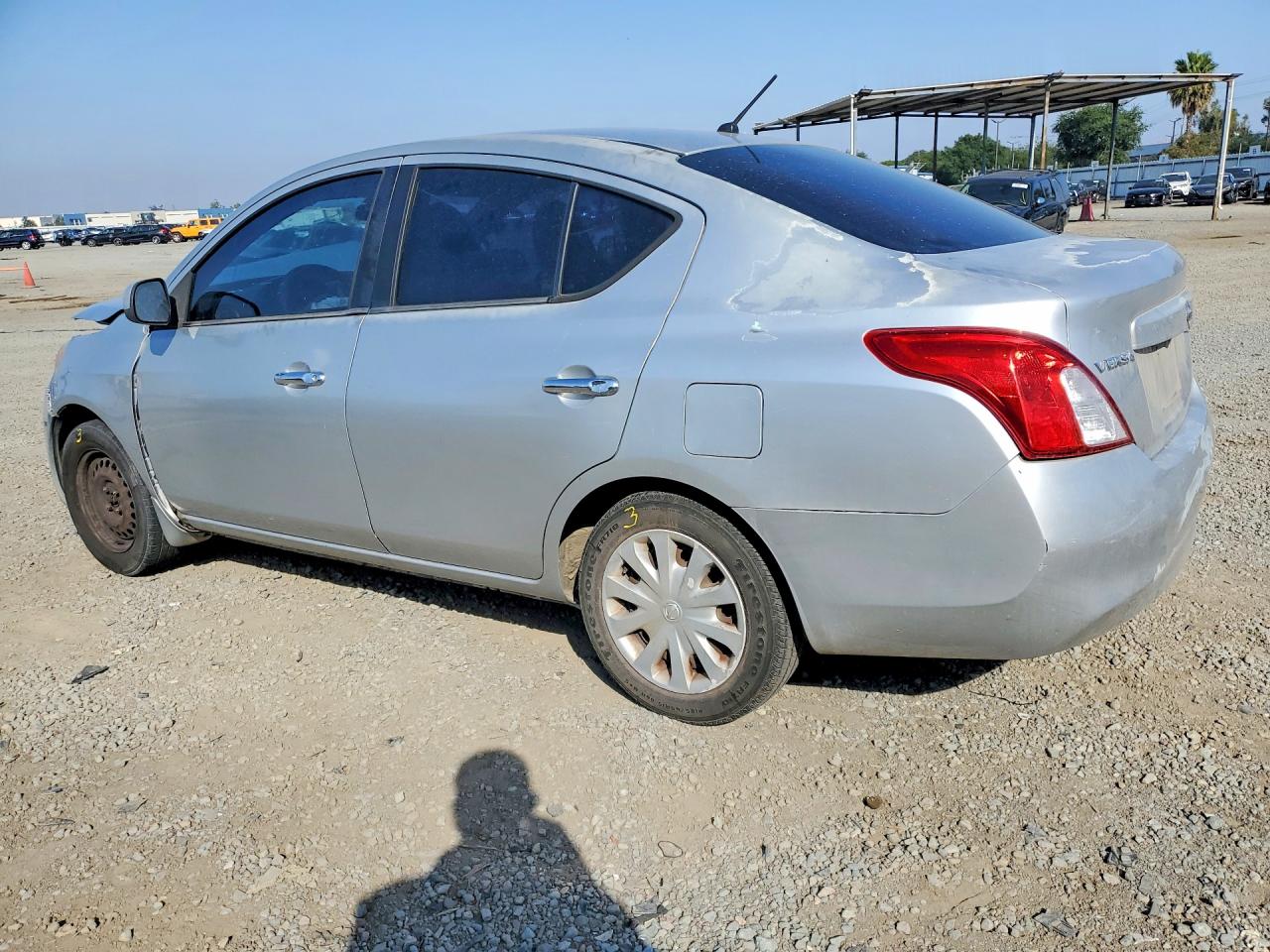 2012 Nissan Versa 1.6 S Silver vin: 3N1CN7AP9CL899714