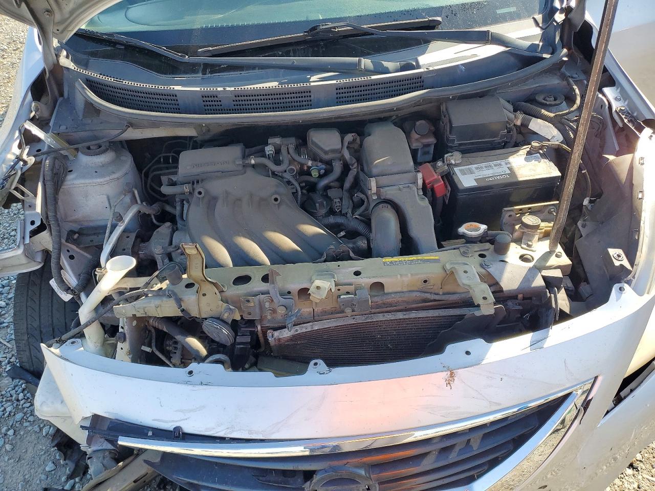 2012 Nissan Versa 1.6 S Silver vin: 3N1CN7AP9CL899714